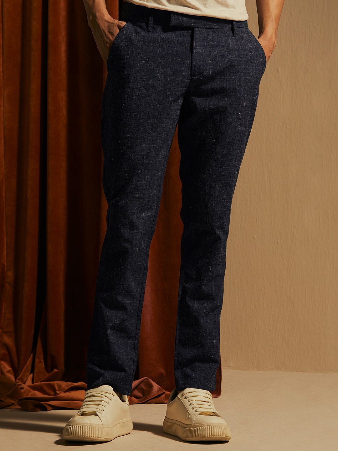 

Andamen Men Mid-Rise Ultra Easy Wash Woollen Trouser, Navy blue