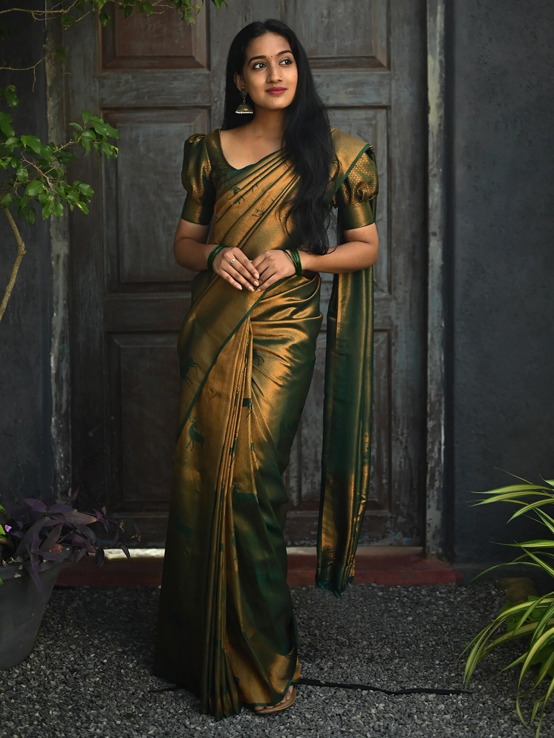 

BerMondsey Woven Design Banarasi Saree, Green