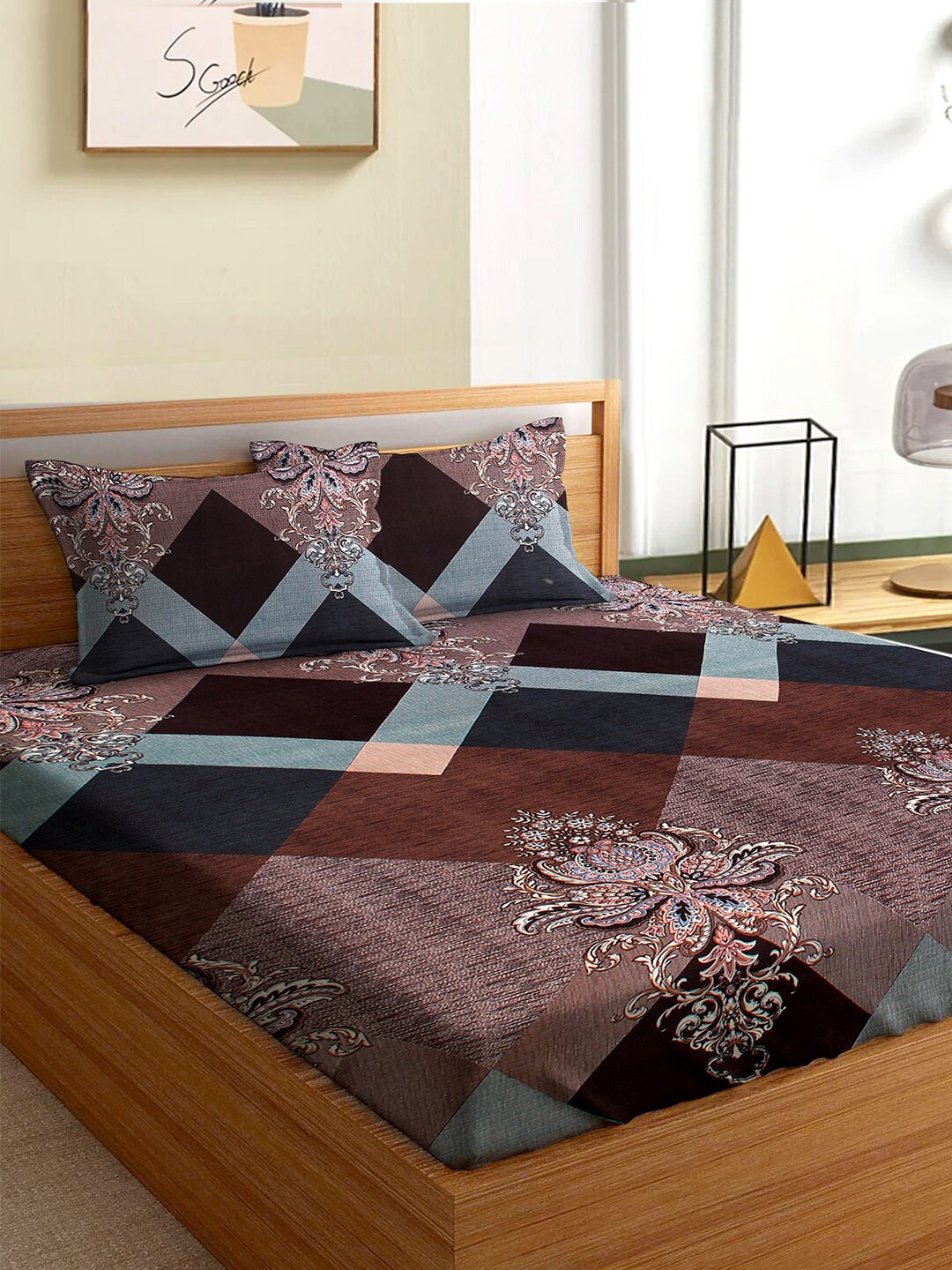 

Aura Blue & Grey Geometric 180 TC Queen Bedsheet with 2 Pillow Covers, Brown