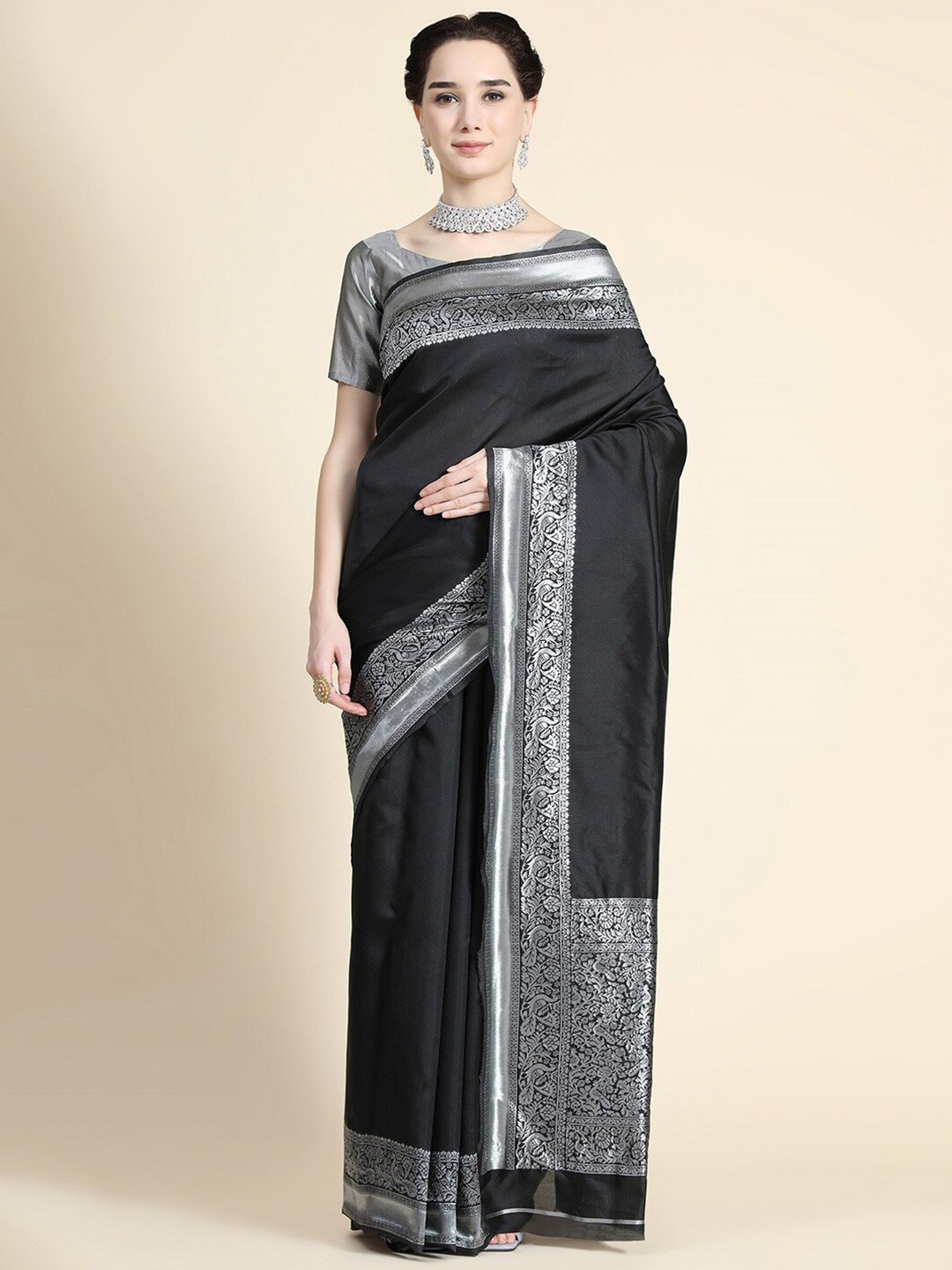 

SHIJILA Woven Design Zari Silk Blend Kanjeevaram Saree, Black