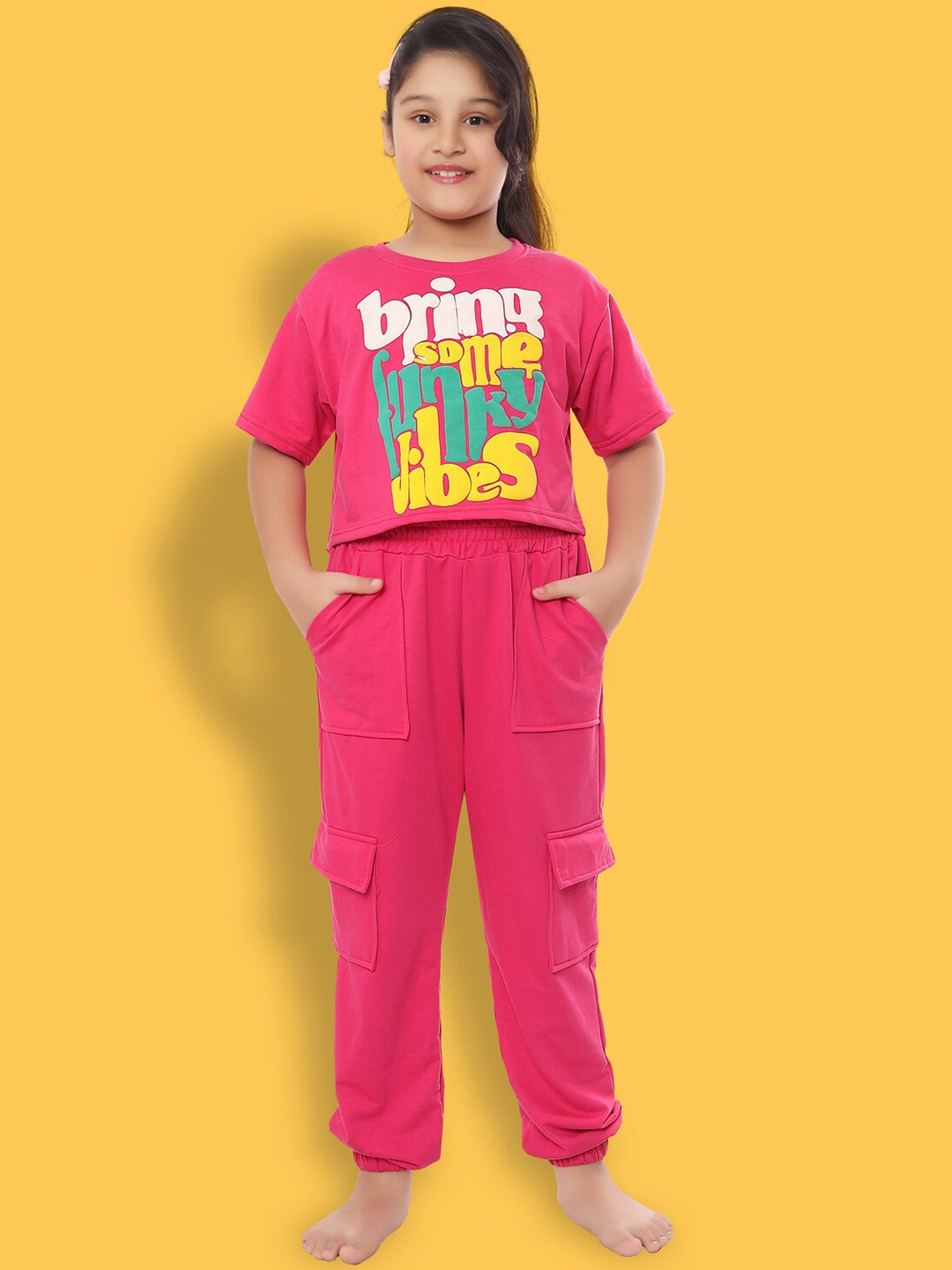 Ninos Dreams Girls Printed Oversized T-shirt with Cargo Joggers, Magenta