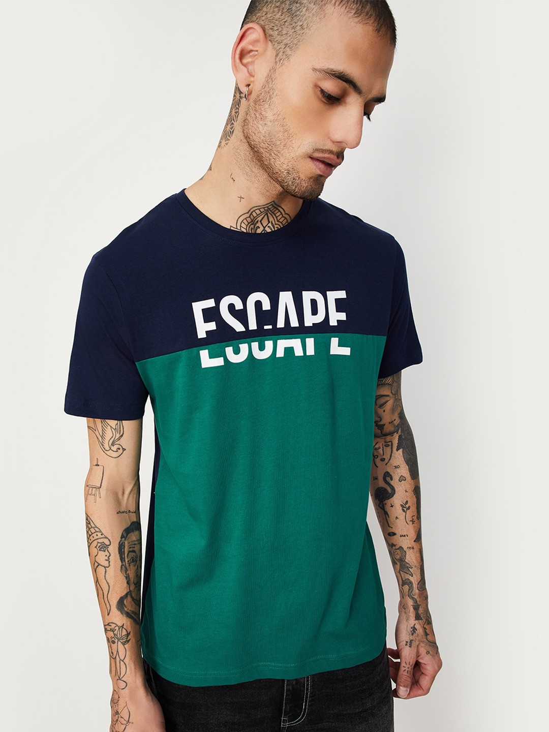 

max Colourblocked Short Sleeves T-shirt, Navy blue
