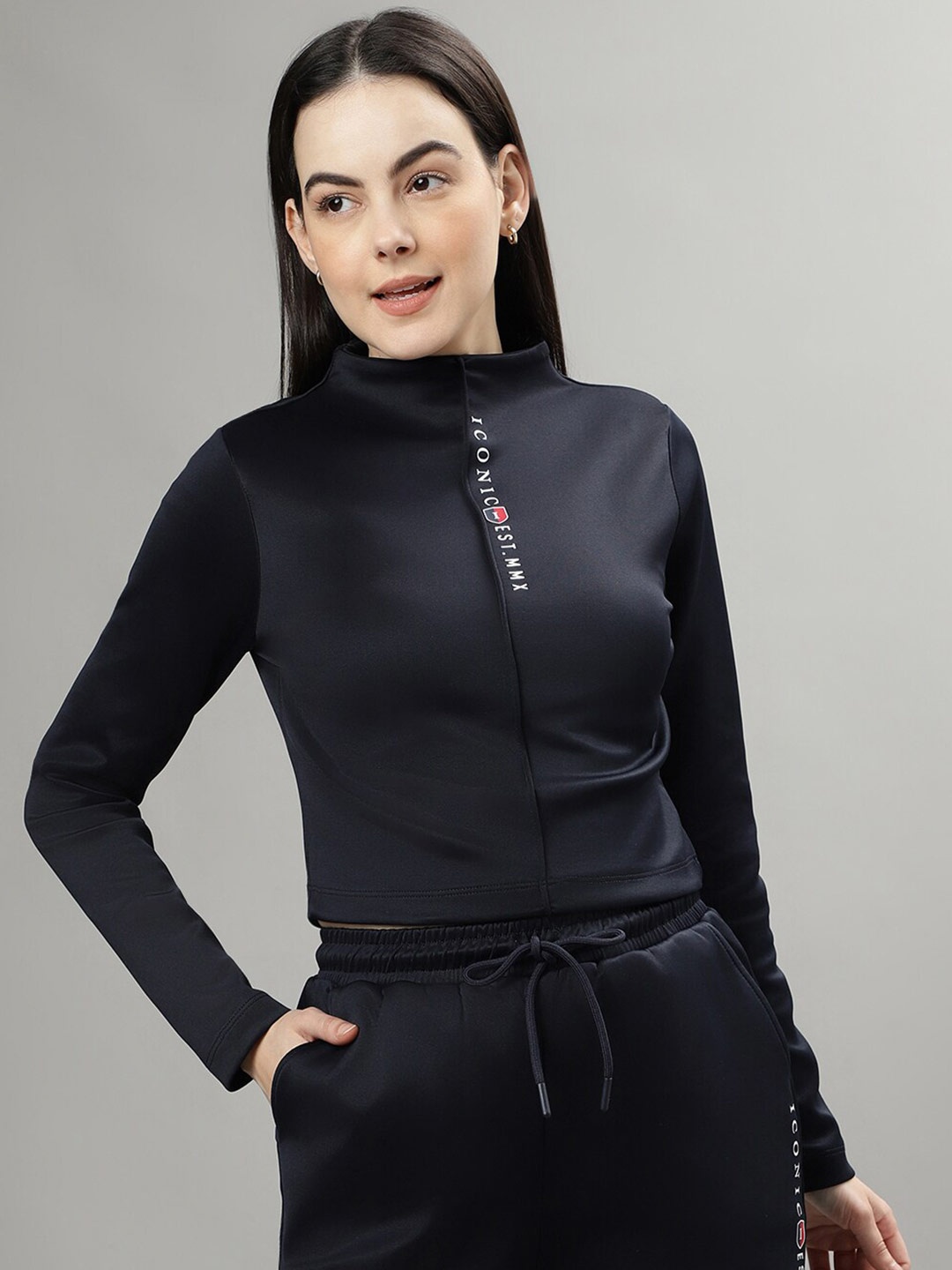 

Iconic High Neck Long Sleeves T-shirt, Black