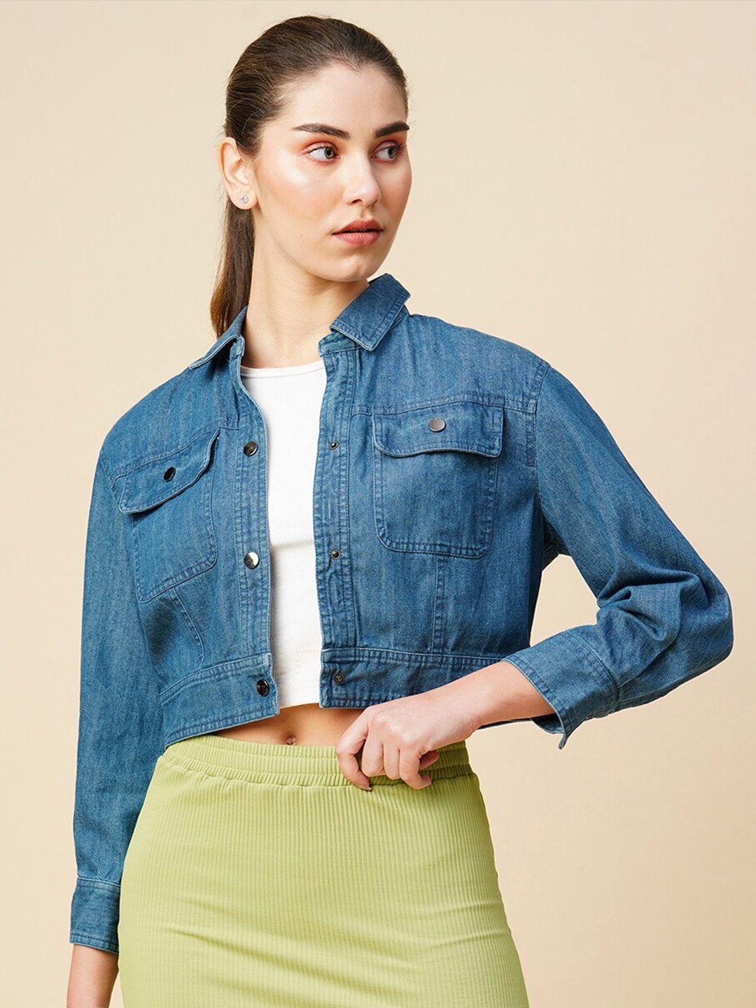 

Chemistry Spread Collar Crop Denim Jacket, Blue