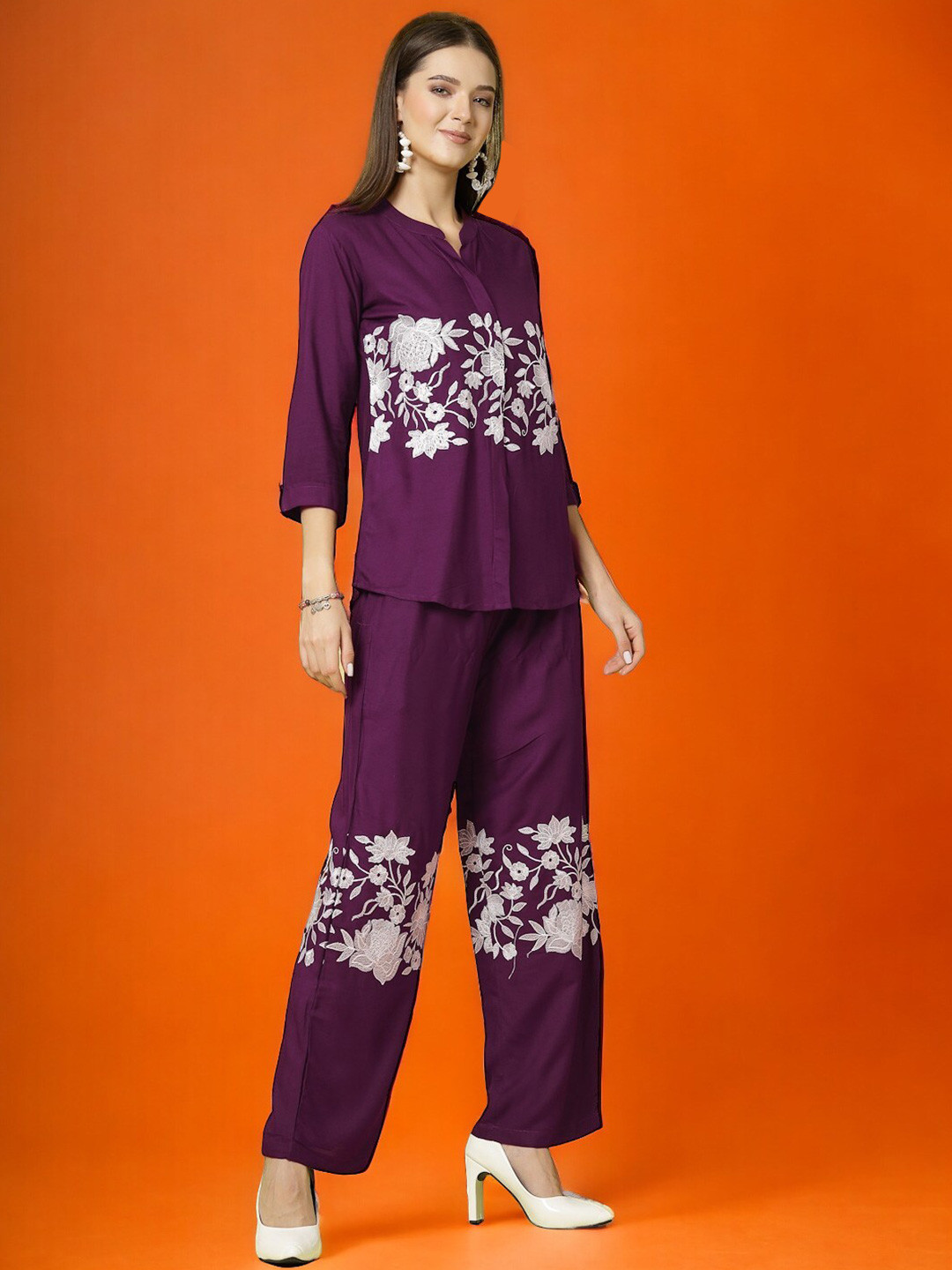 

KALINI Women Embroidered Co-Ords, Purple