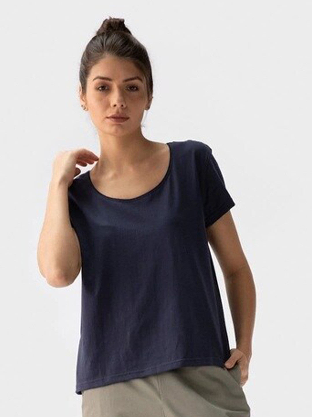 

Saltpetre Organic Cotton Scoop Neck T-shirt, Navy blue