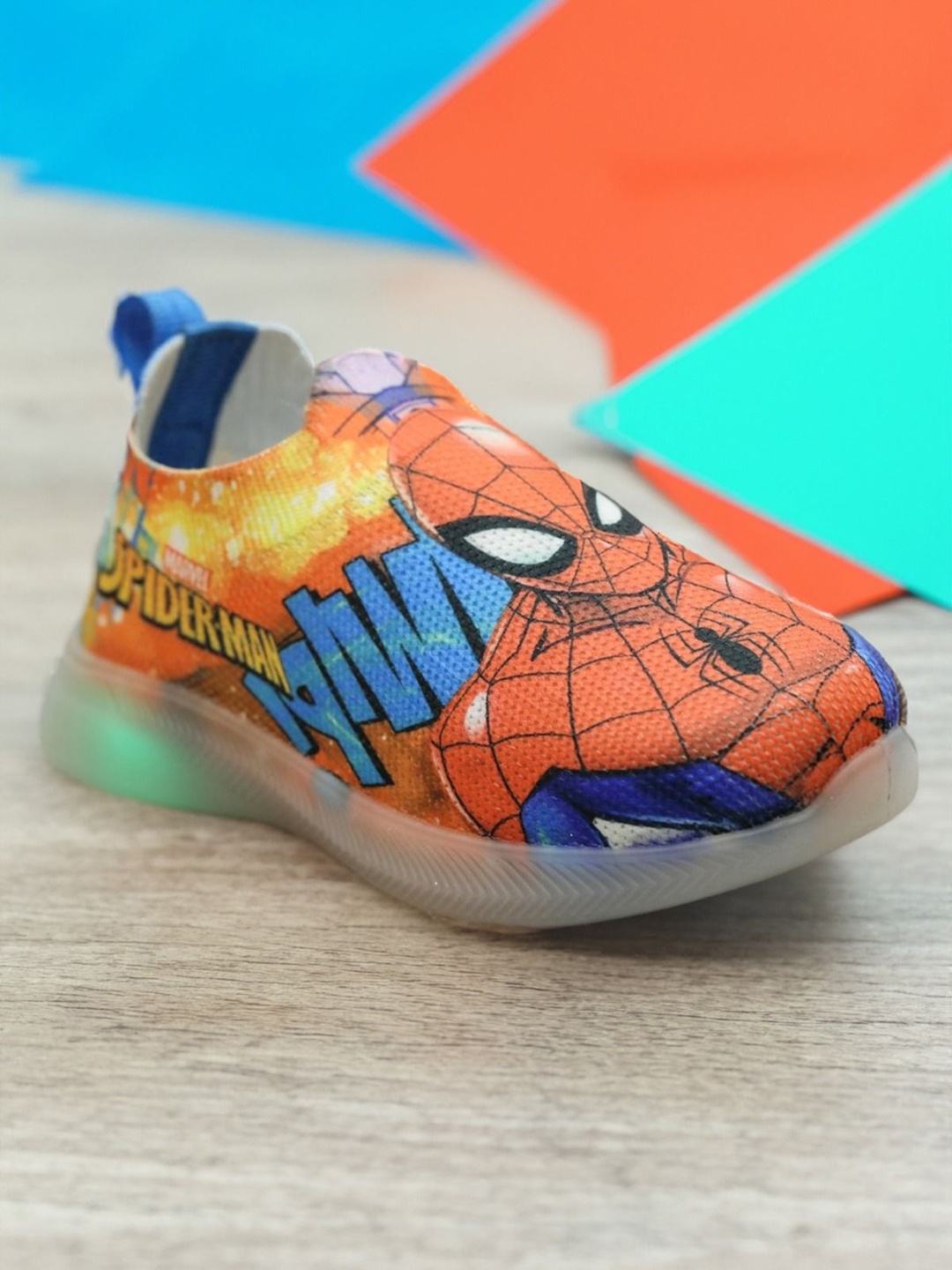 

toothless Boys Spider-Man Printed LED sneakers, Red