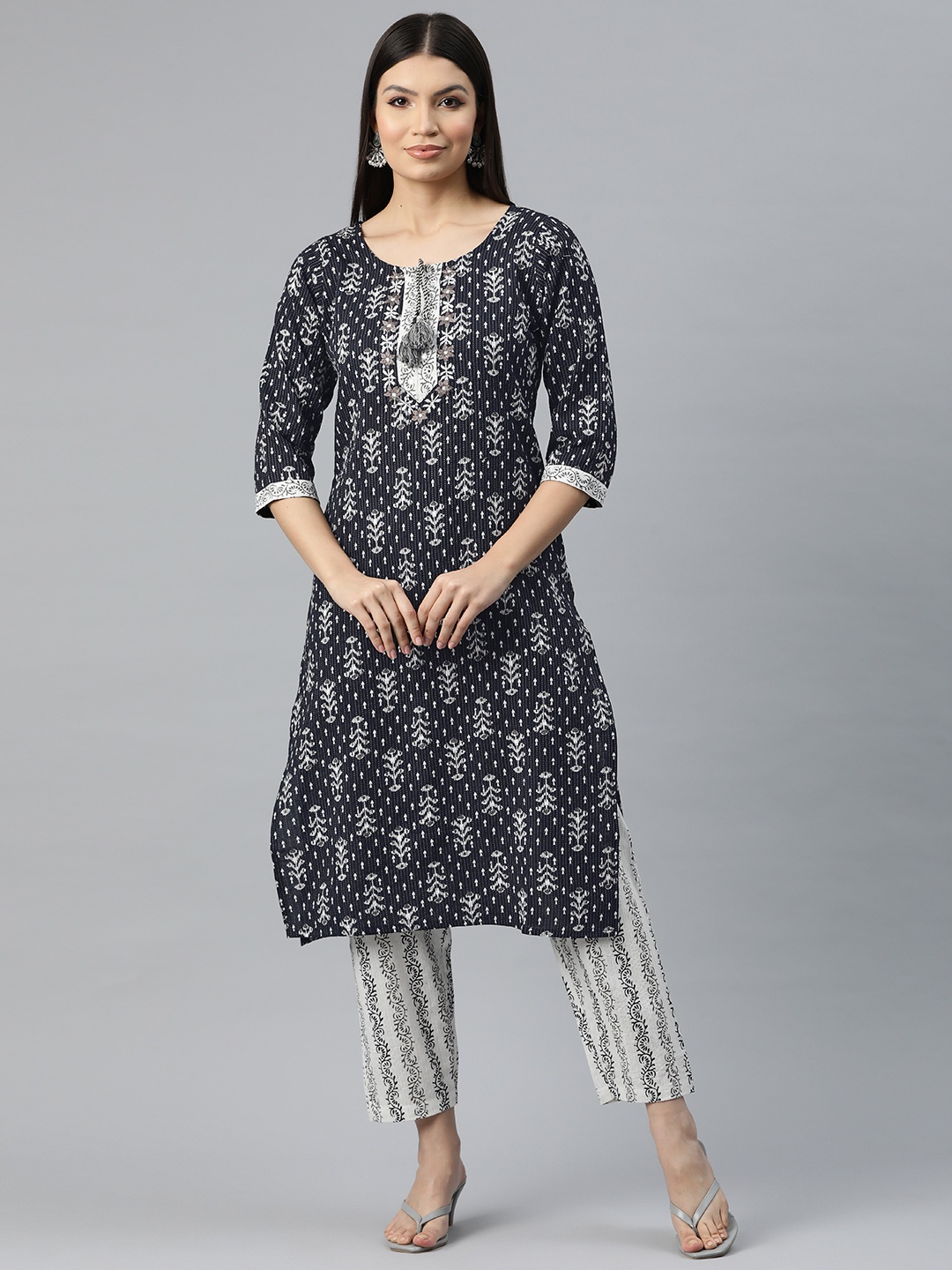 

Readiprint Women Ethnic Motifs Print Thread Work Pure Cotton Kurta with Trousers, Black