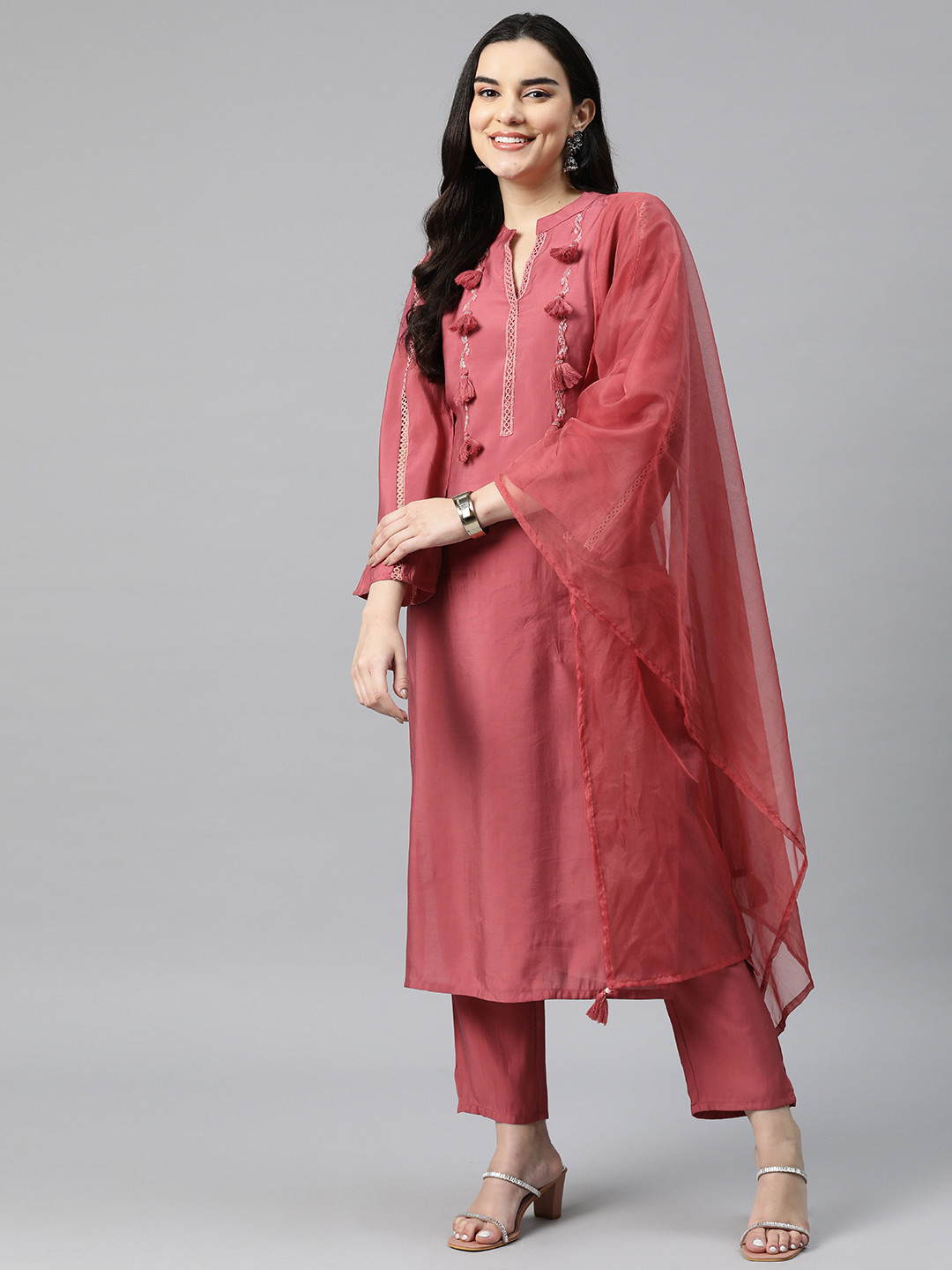 

Readiprint Fashions Women Floral Embroidered Beaded Kurta with Palazzos & With Dupatta, Red