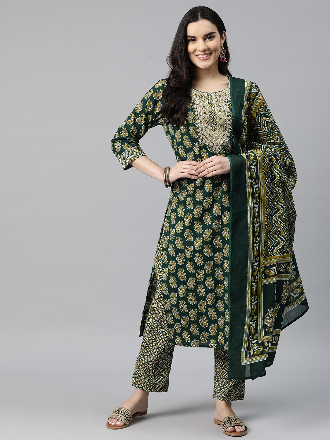 

Readiprint Fashions Women Printed Thread Work Cotton Kurta with Palazzos & With Dupatta, Green