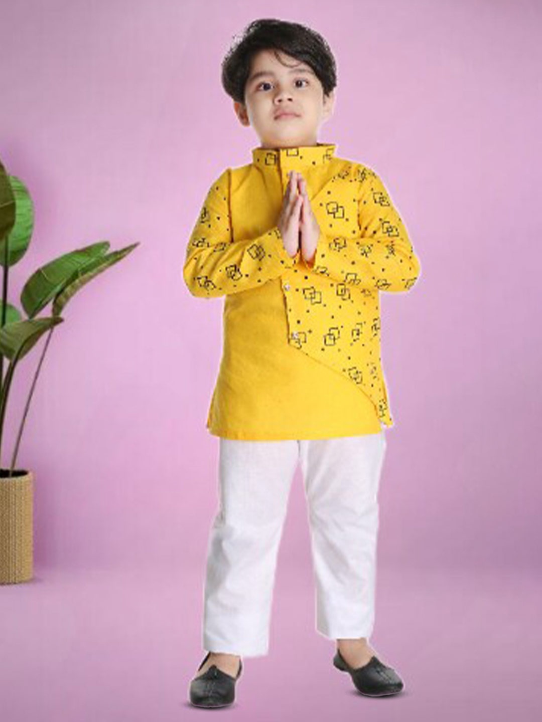 

BAESD Boys Printed Cotton Silk Kurta With Pyjama, Yellow
