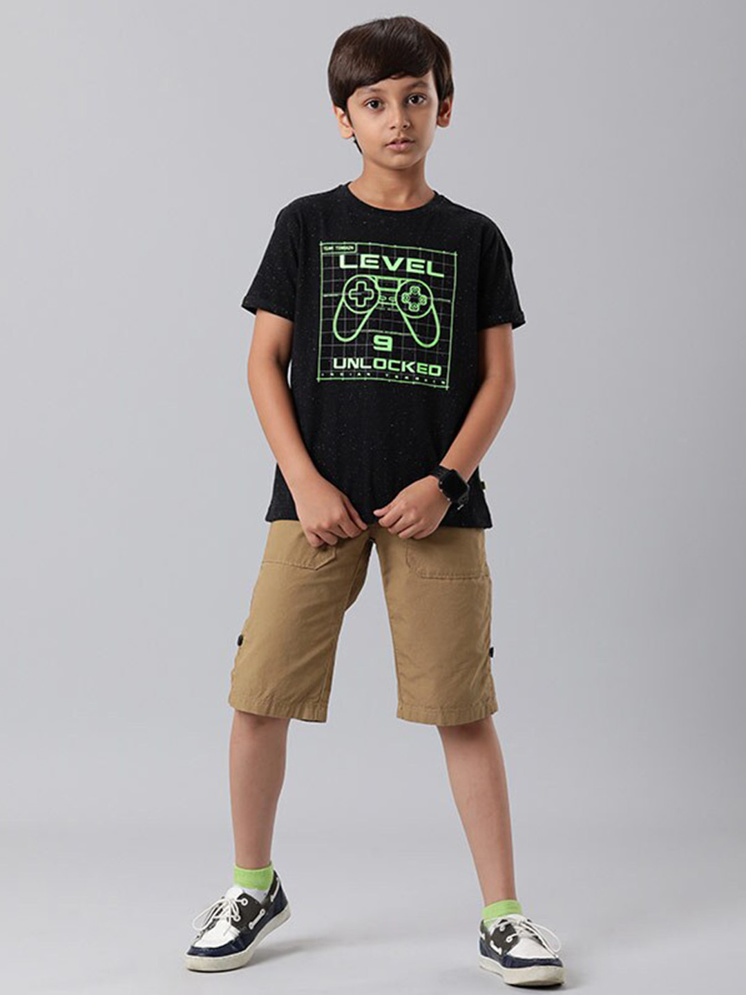 

Indian Terrain Boys Graphic Printed Pure Cotton T-Shirt, Black