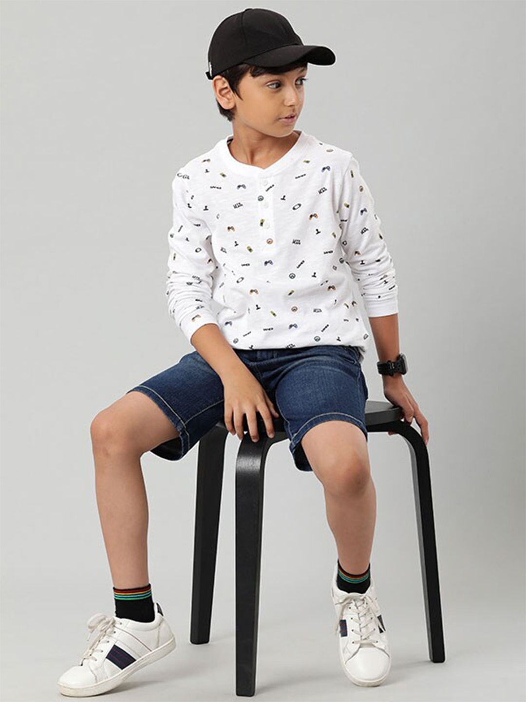 

Indian Terrain Boys Conversational Printed Pure Cotton T-Shirt, White