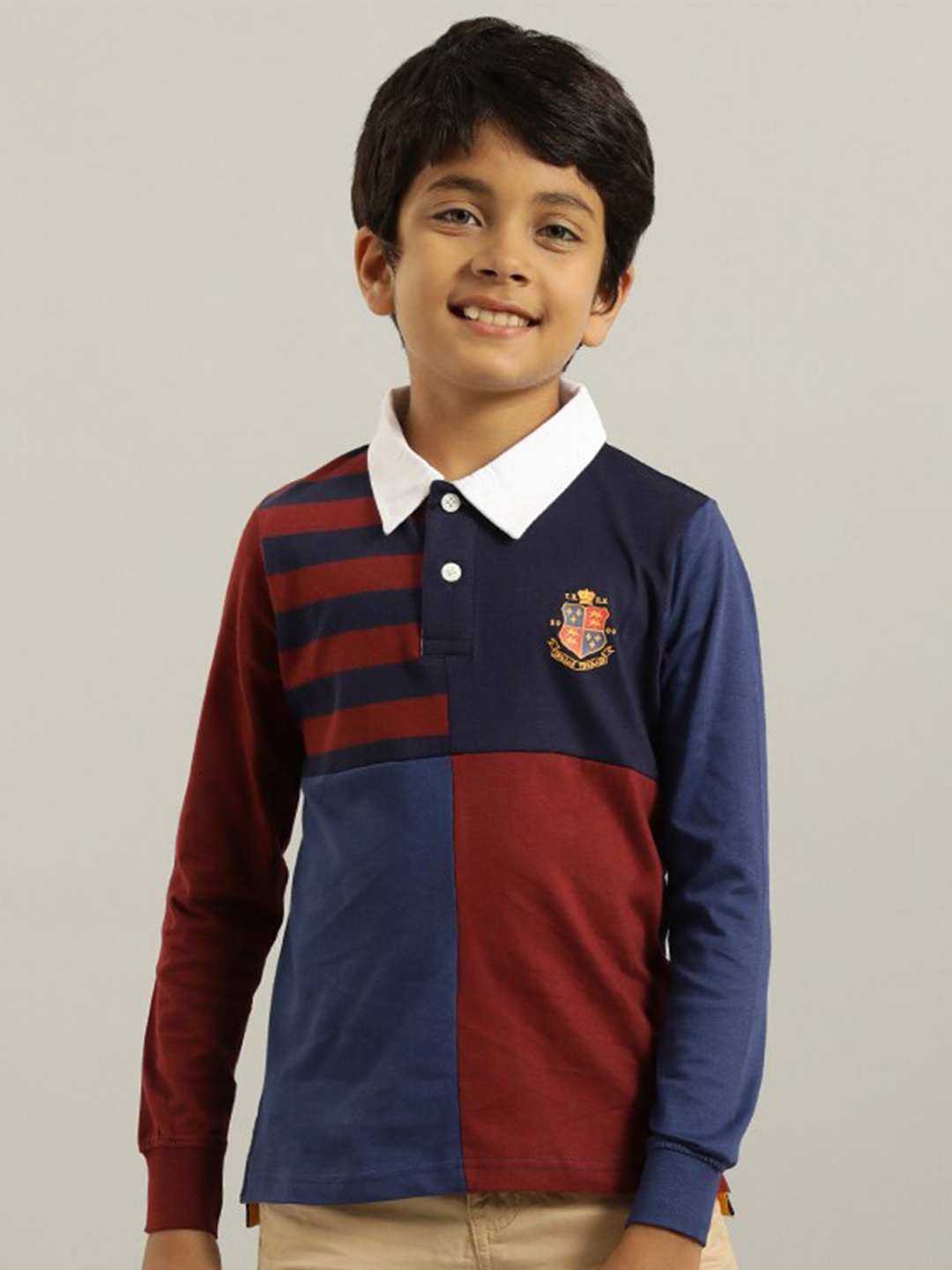 

Indian Terrain Boys Colourblocked Pure Cotton T-Shirt, Navy blue