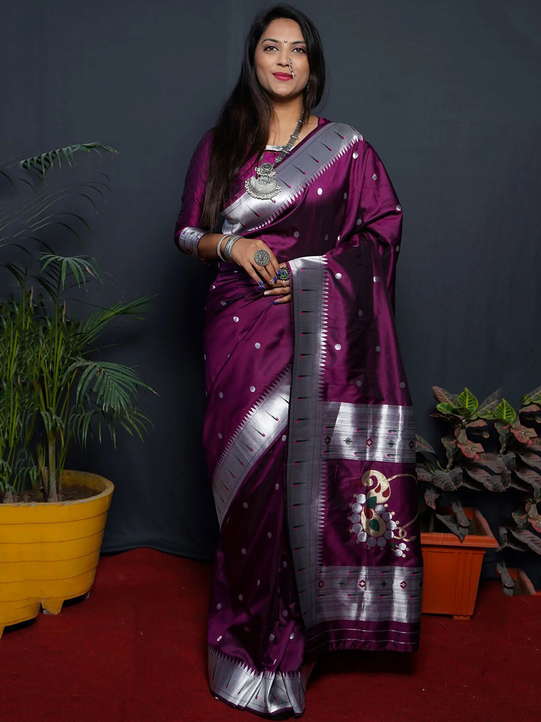 

DIVASTRI Ethnic Woven Design Pure Silk Designer Kanjeevaram Saree, Purple