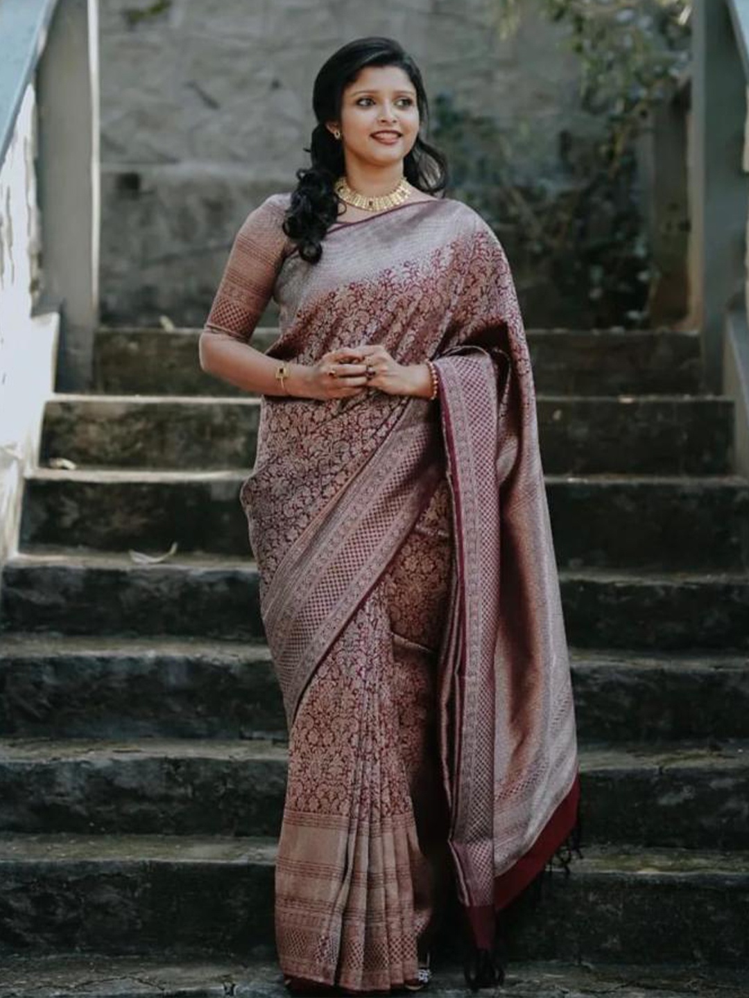 

Visit Wear Ethnic Motifs Woven Design Zari Banarasi Saree, Maroon