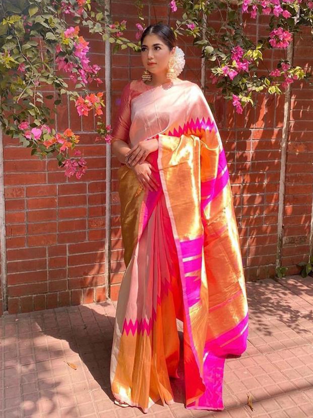 

Visit Wear Geometric Woven Design Zari Kanjeevaram Saree, Pink