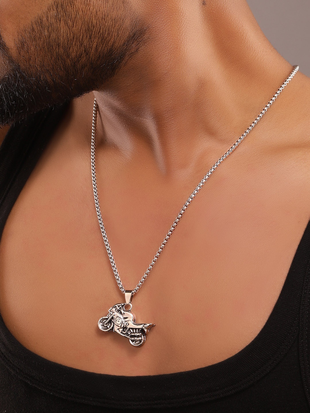 

The Roadster Lifestyle Co. Silver Plated Racer Bike pendant & chain