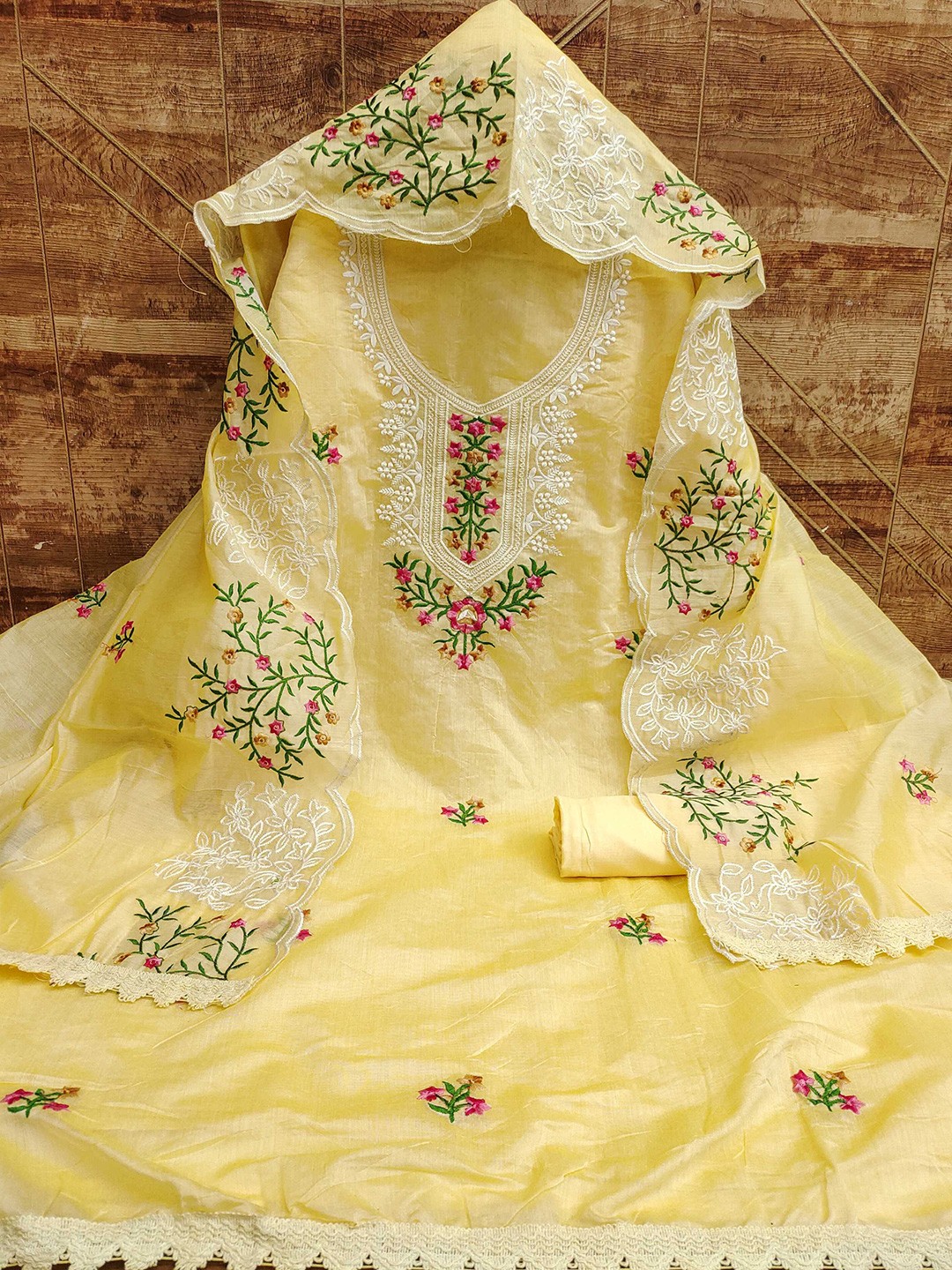 

Panzora Floral Embroidered Unstitched Dress Material, Yellow