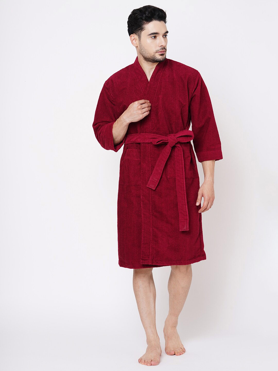 

Welspun Men Fabric Belt & Two Pockets Pure Cotton Bath Robe, Maroon