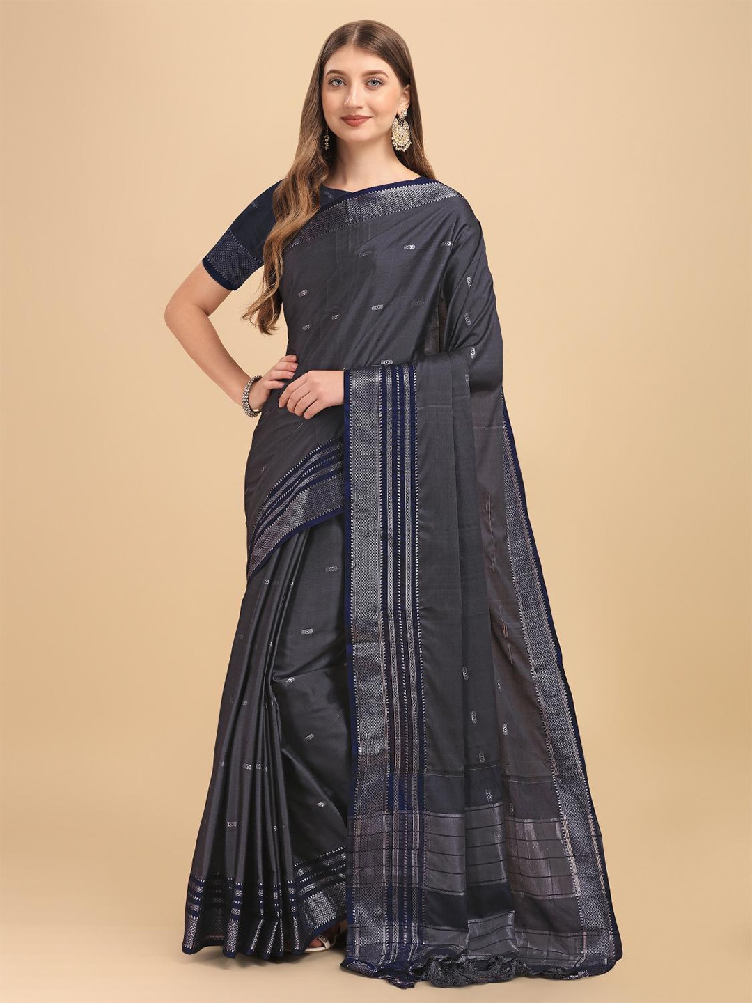

LIMDO Ethnic Motifs Woven Design Art Silk Banarasi Saree, Grey