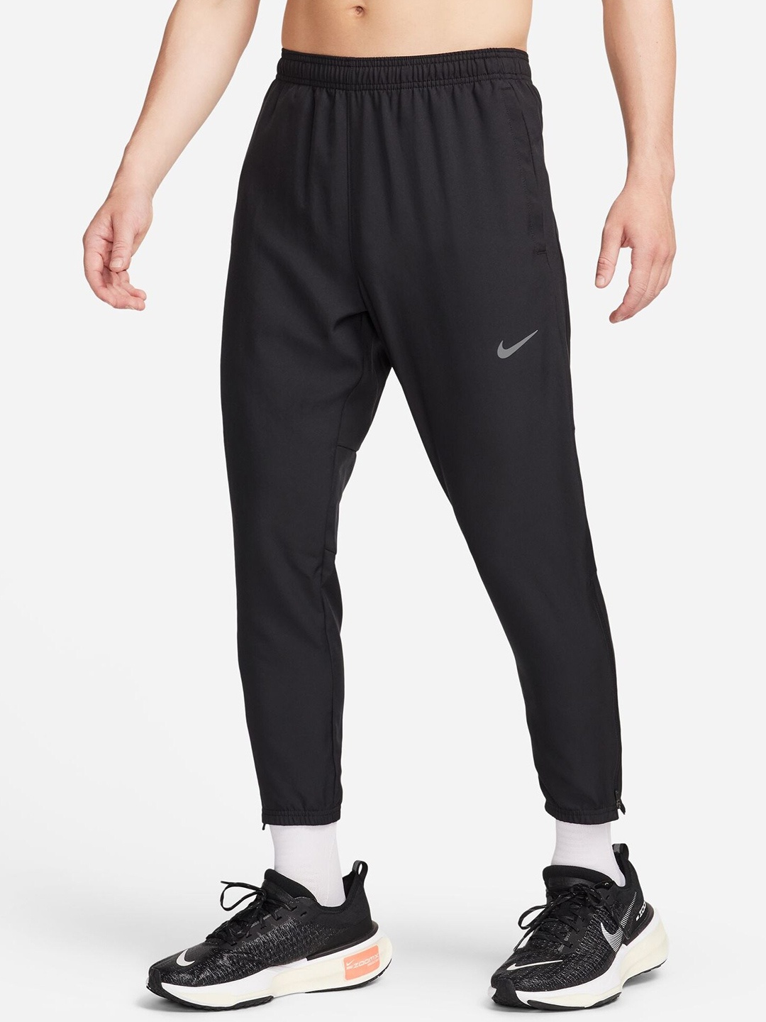 

Nike Men Black Challenger Trackpants