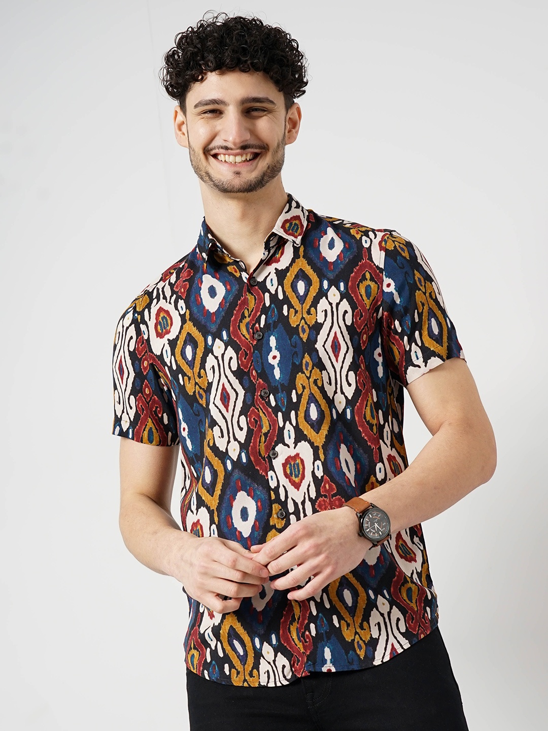 

Celio Classic Ethnic Motifs Printed Spread Collar Casual Shirt, Navy blue