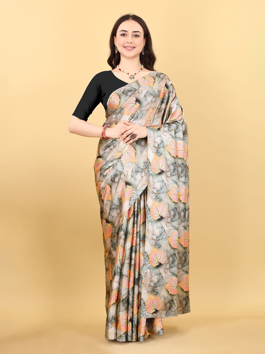 

DIVASTRI Ethnic Floral Satin Banarasi Saree, Grey