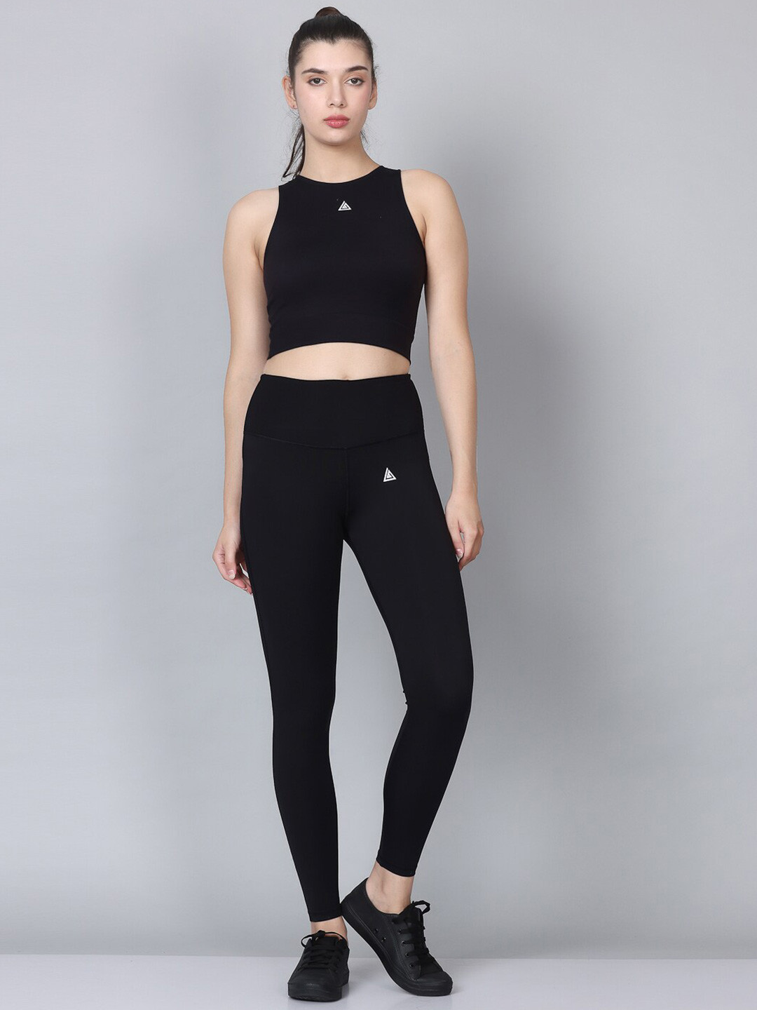 

Aesthetic Bodies Printed Top With Tights Sports Co-Ords, Black