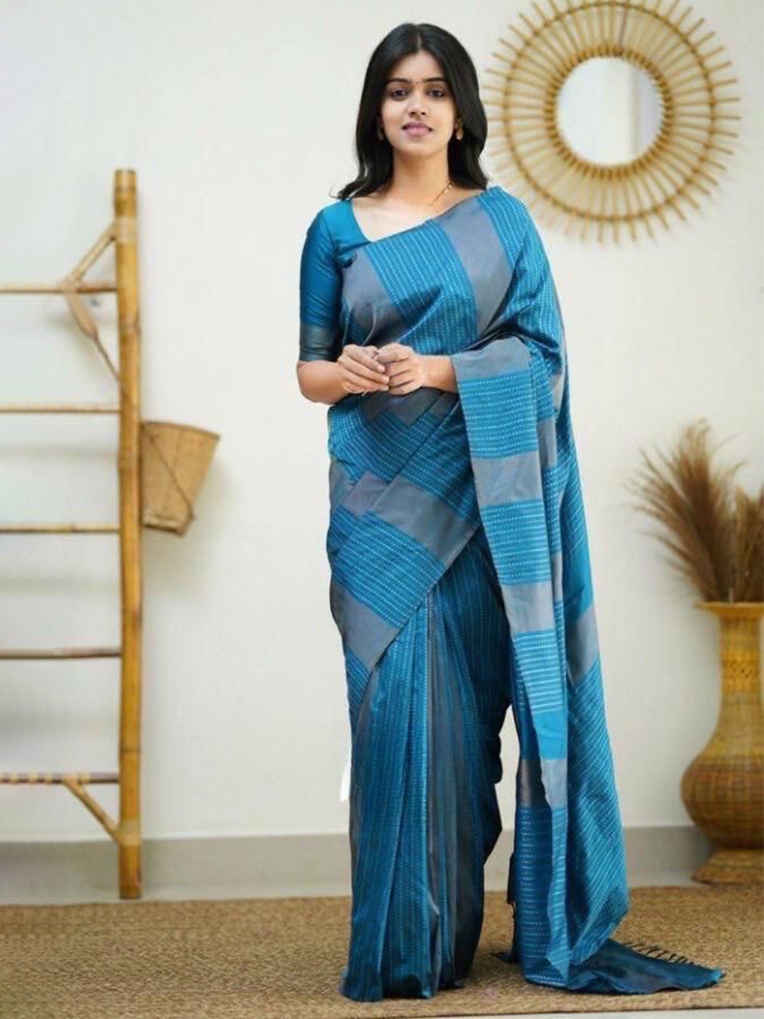 

Miss Beelee Woven Design Zari Silk Cotton Banarasi Saree, Blue