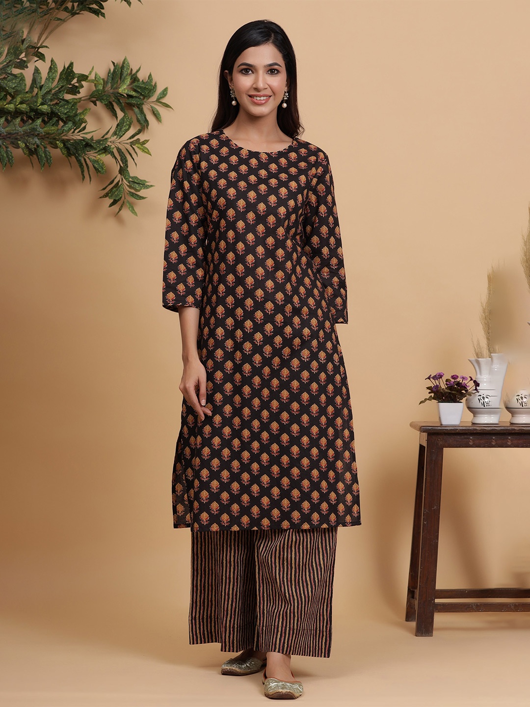 

mirari Floral Printed Round Neck Pure Cotton Straight Kurta with Palazzos, Brown