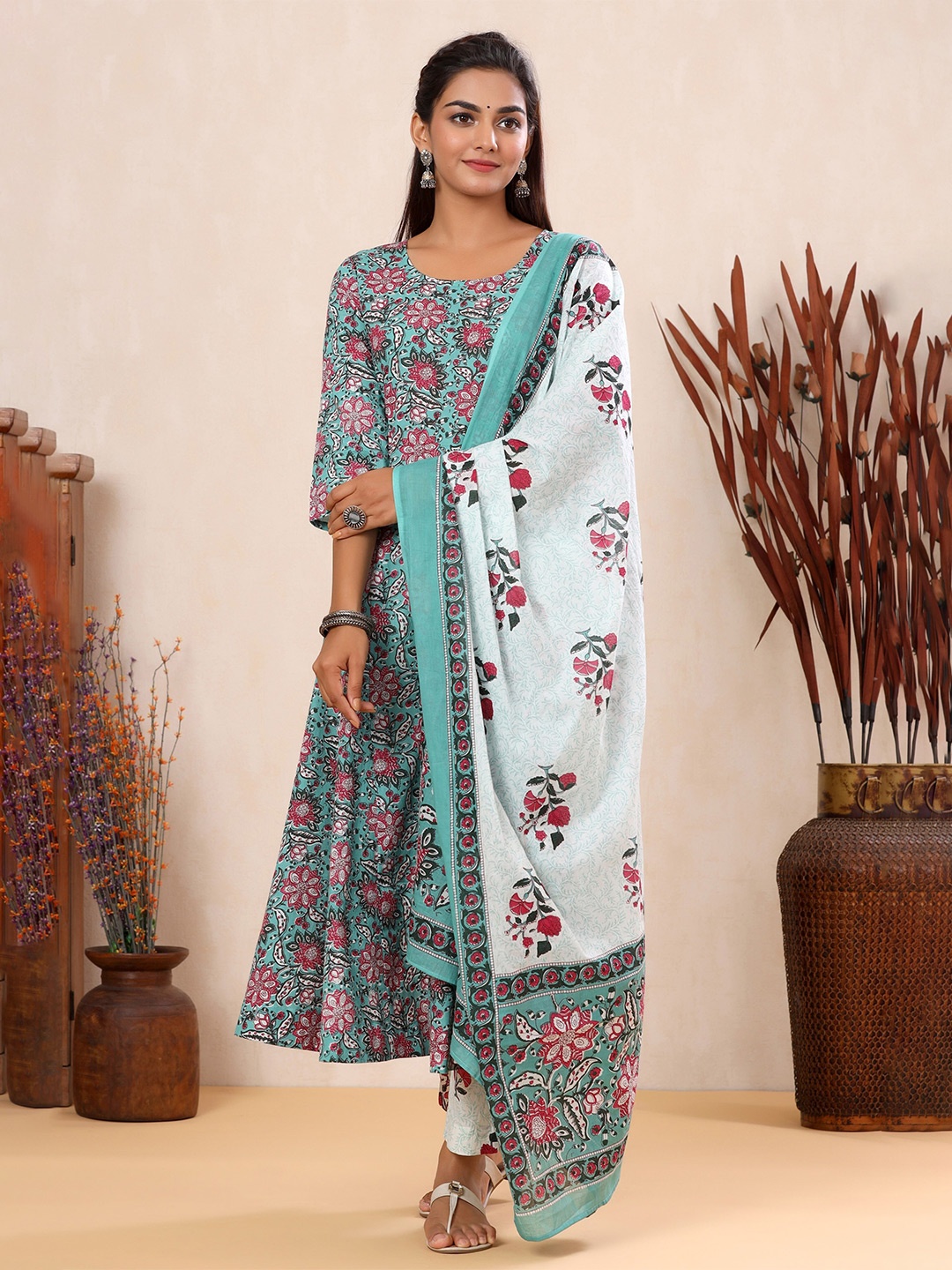 

mirari Floral Printed Round Neck Pure Cotton Anarkali Kurta & Trousers With Dupatta, Sea green