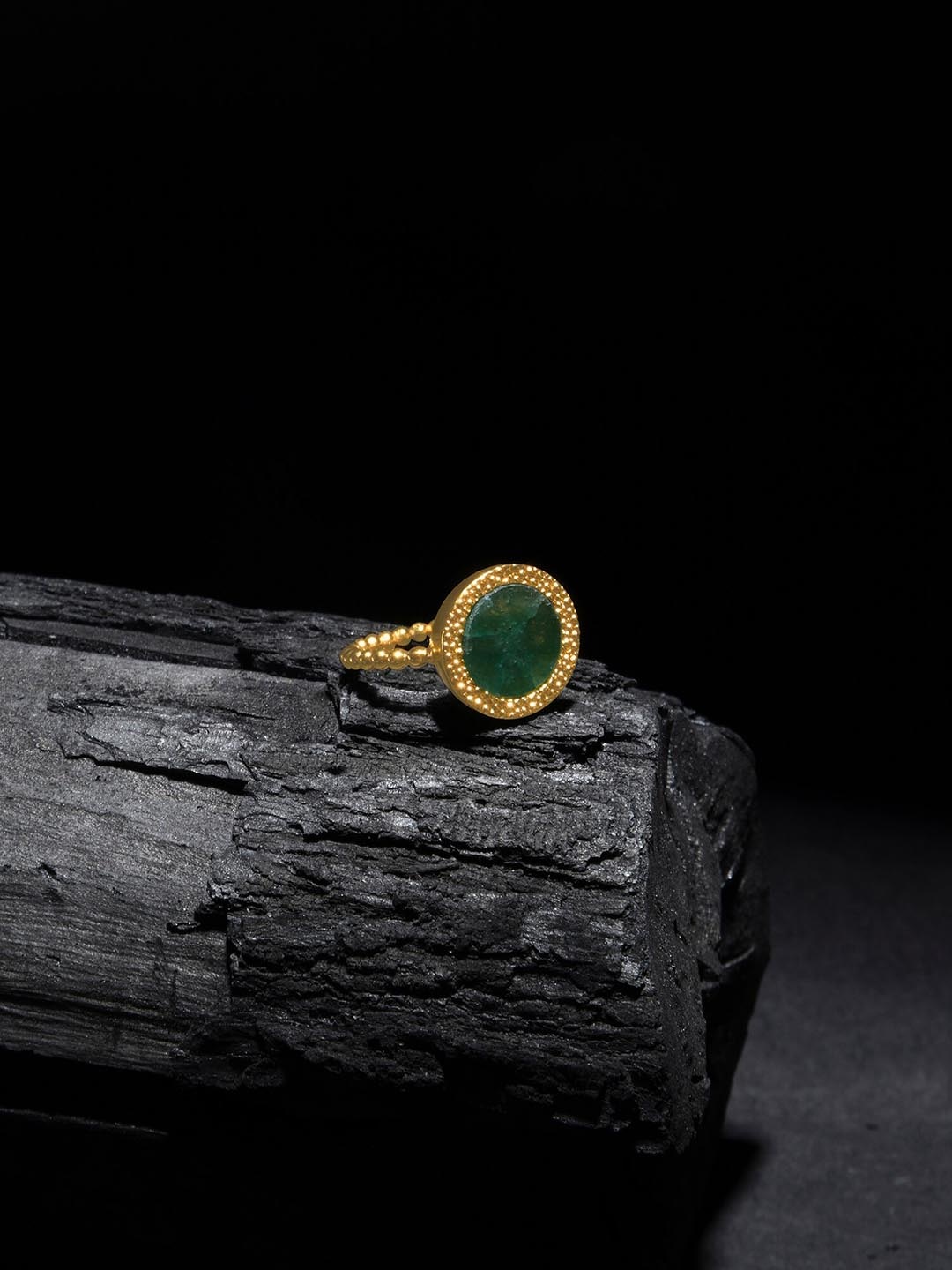 

Accessorize London 14K Gold Plated Z Green Aventurine Bobble Finger Ring