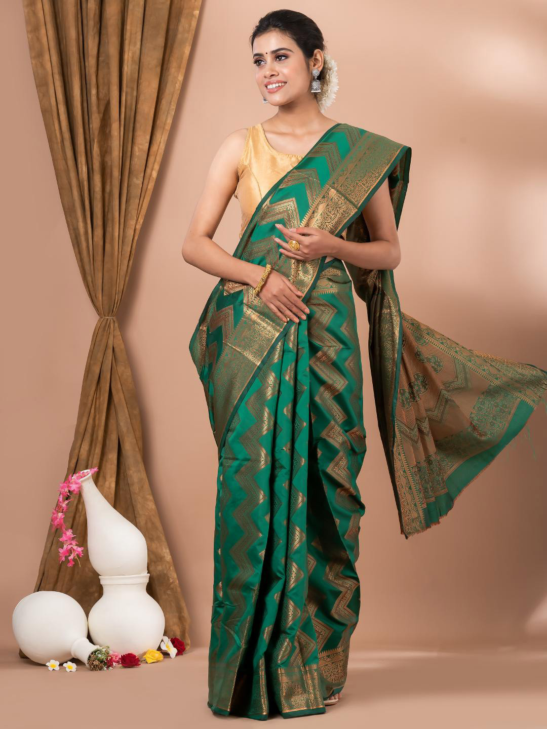 

MAHALASA Ethnic Motifs Woven Design Zari Silk Cotton Saree, Green