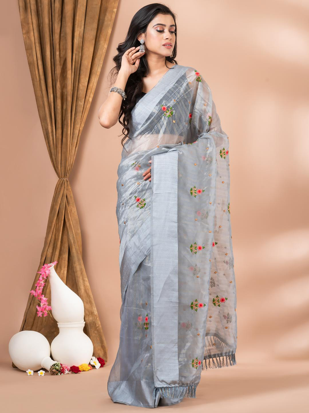 

MAHALASA Floral Embroidered Saree, Grey
