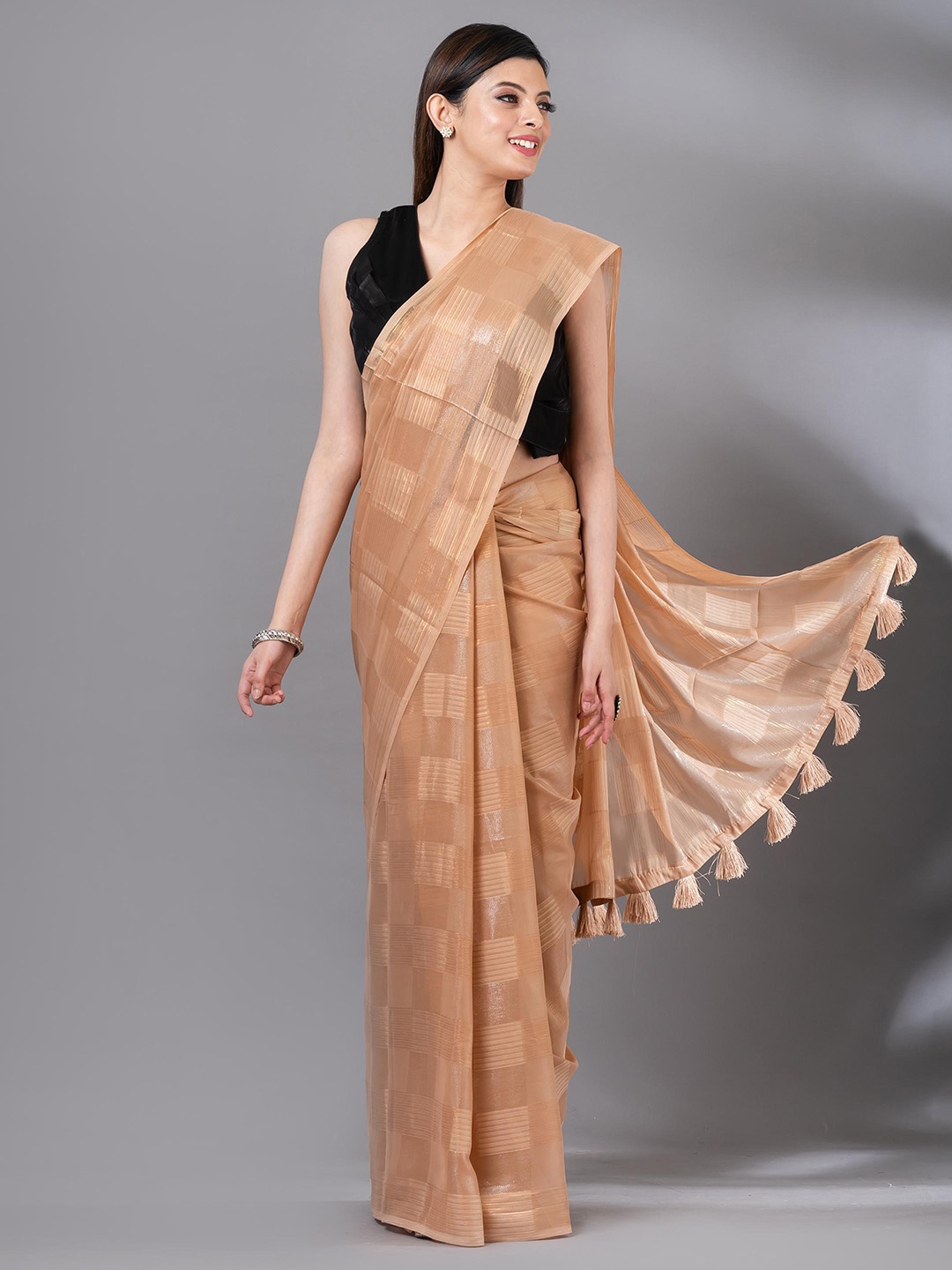 

MAHALASA Checked Striped Organza Saree, Beige