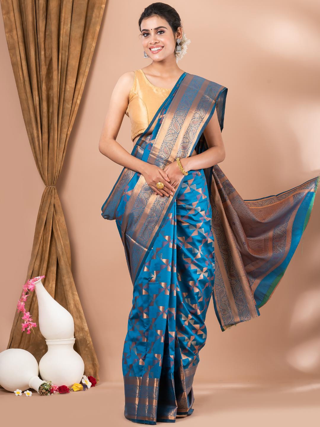 

MAHALASA Ethnic Motifs Woven Design Silk Cotton Saree, Teal