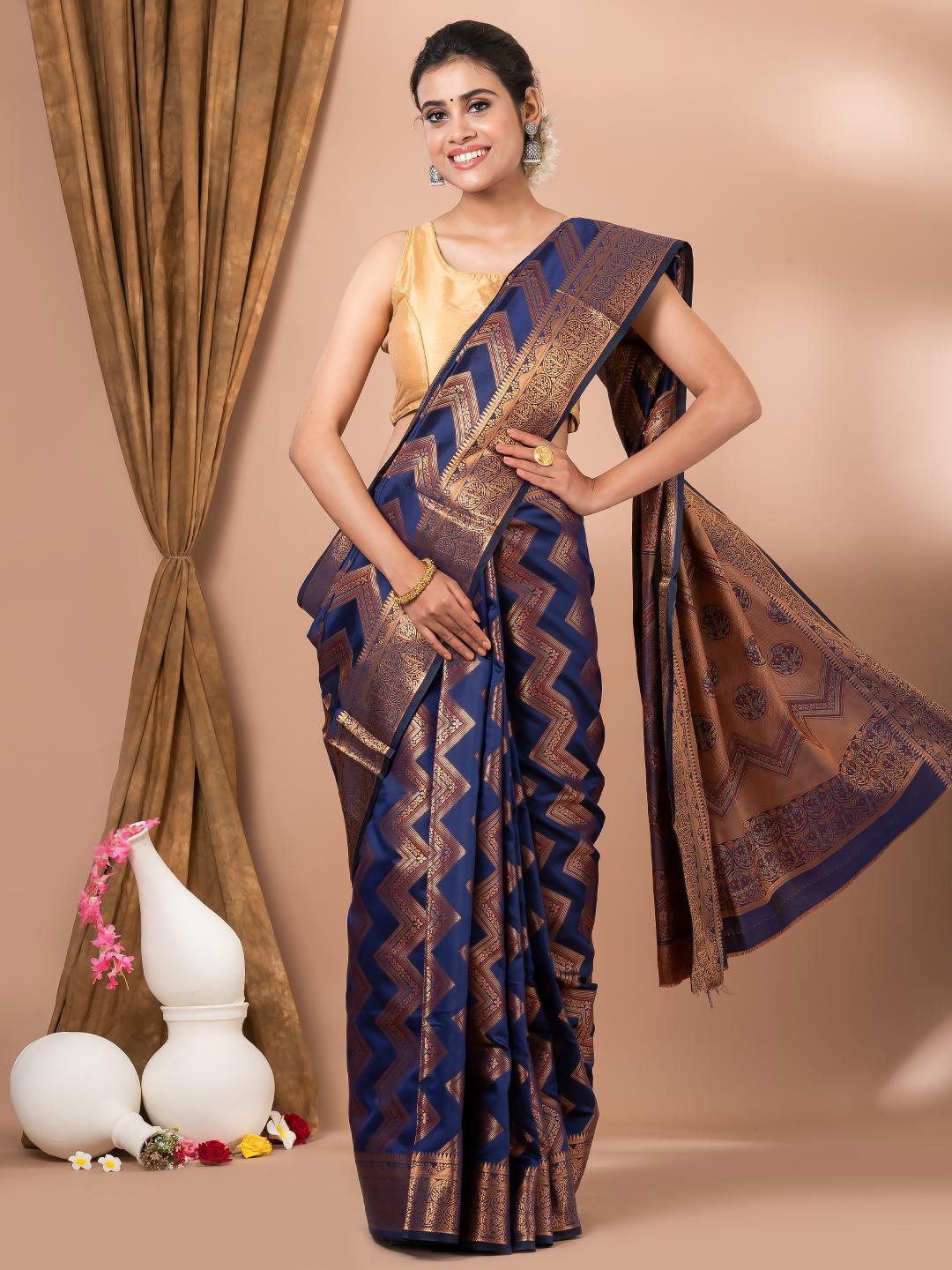 

MAHALASA Ethnic Motifs Woven Design Zari Silk Cotton Saree, Navy blue
