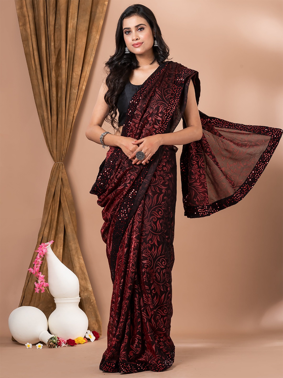 

MAHALASA Floral Printed Embellished Art Silk Saree, Maroon