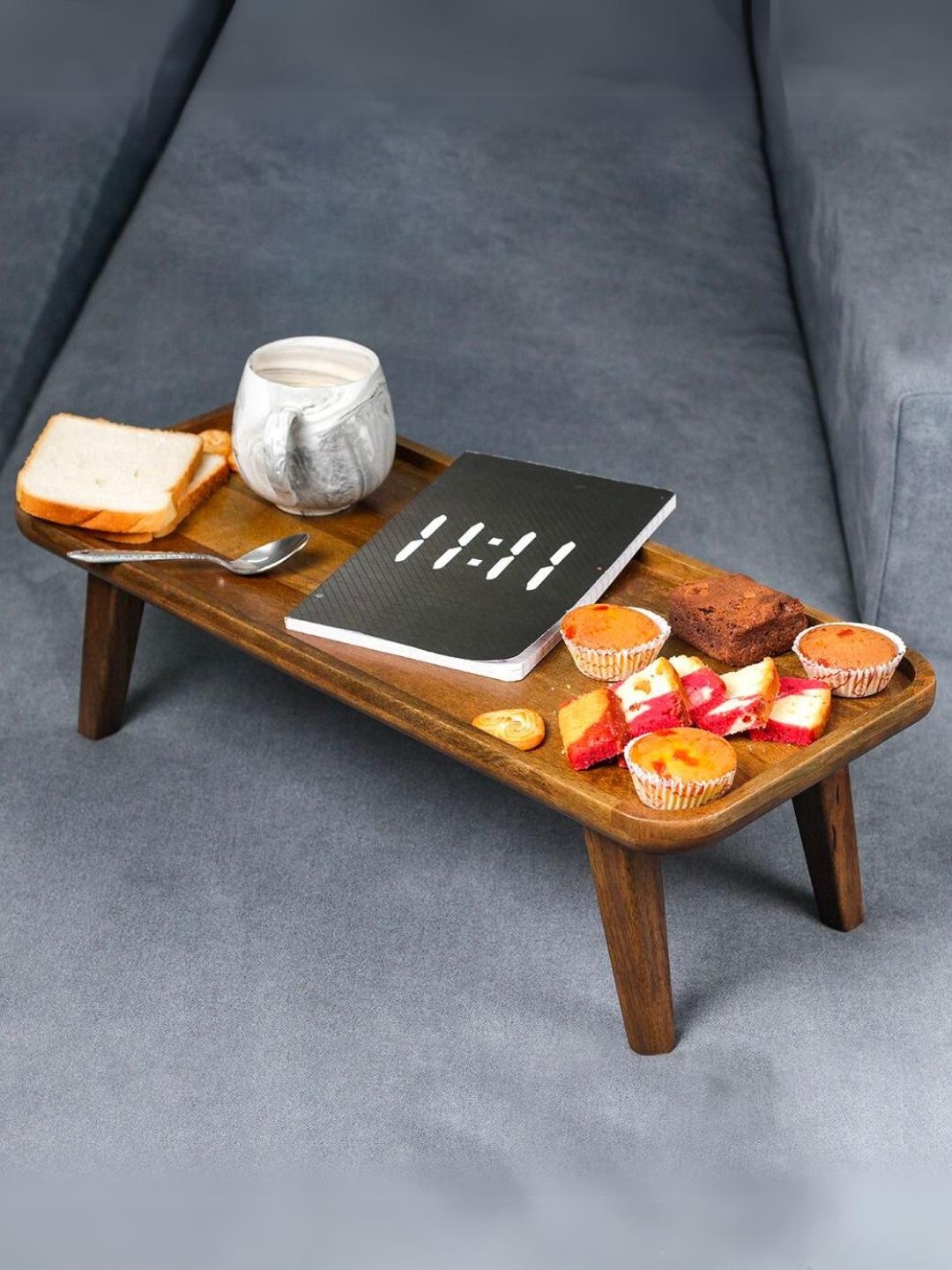 

BRICK BROWN Brown Wooden Food Platter