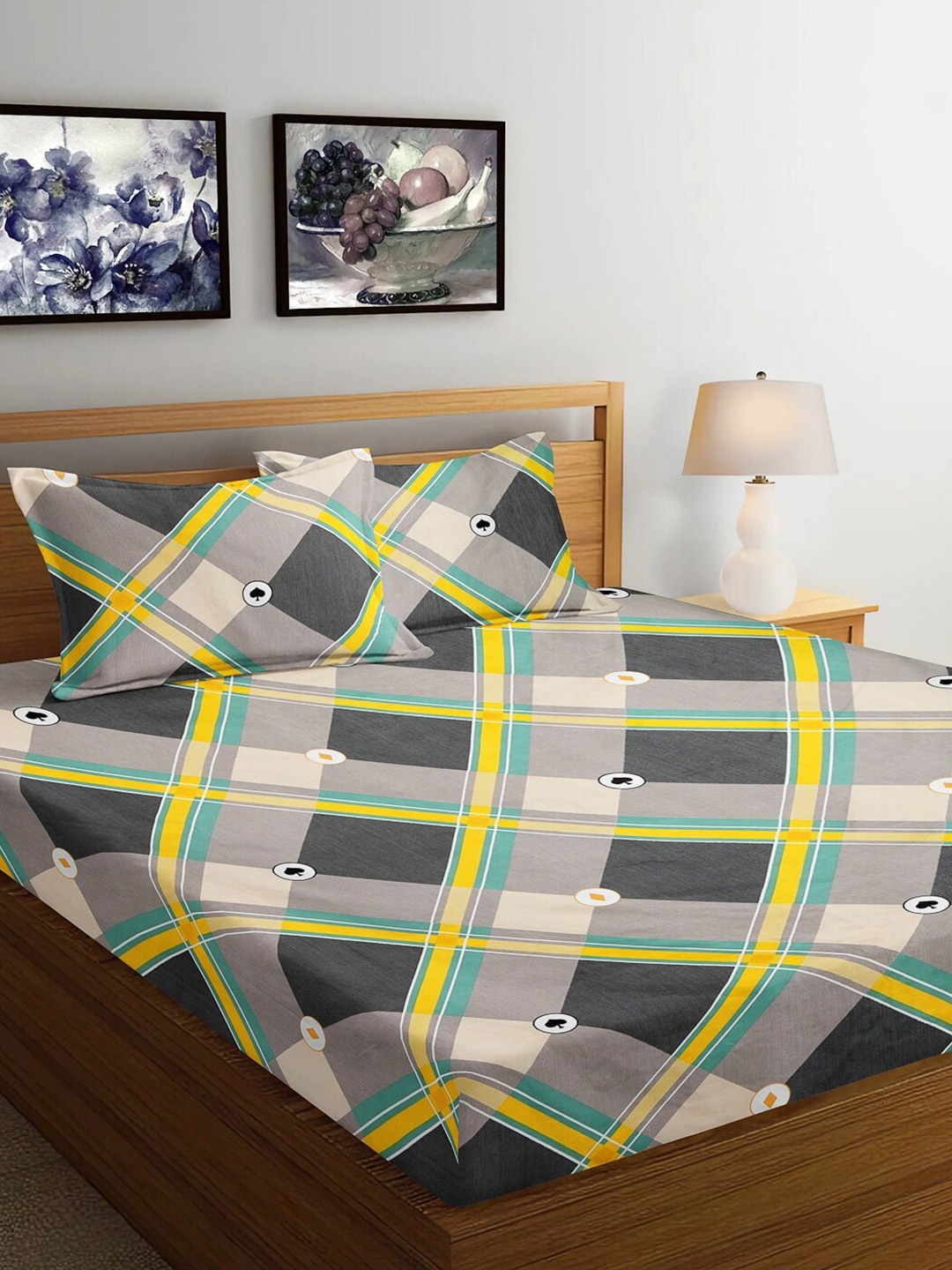 Arrabi Beige & Grey Geometric Printed 300 TC King Bedsheet with 2 Pillow Covers
