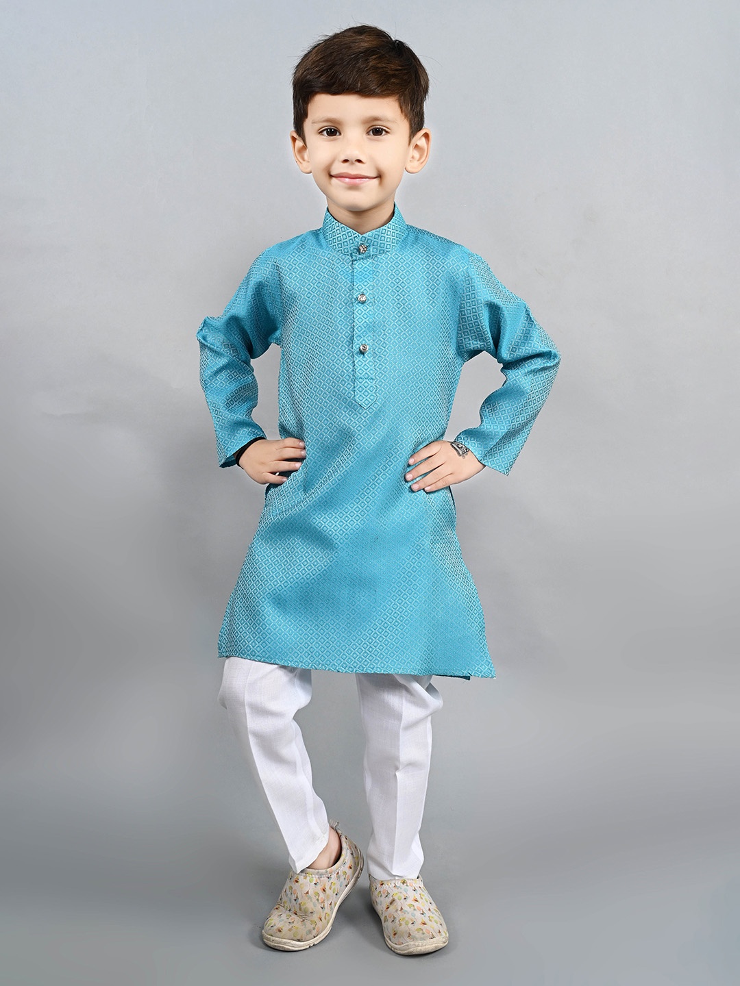 

ahhaaaa Boy Geometric Self Design Mandarin Collar Thread Work Kurta with Pyjamas, Turquoise blue