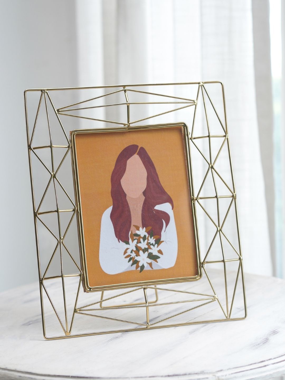 

BEHOMA Golden Geometric Shaped Table Top 5x7 Photo Frame, Gold