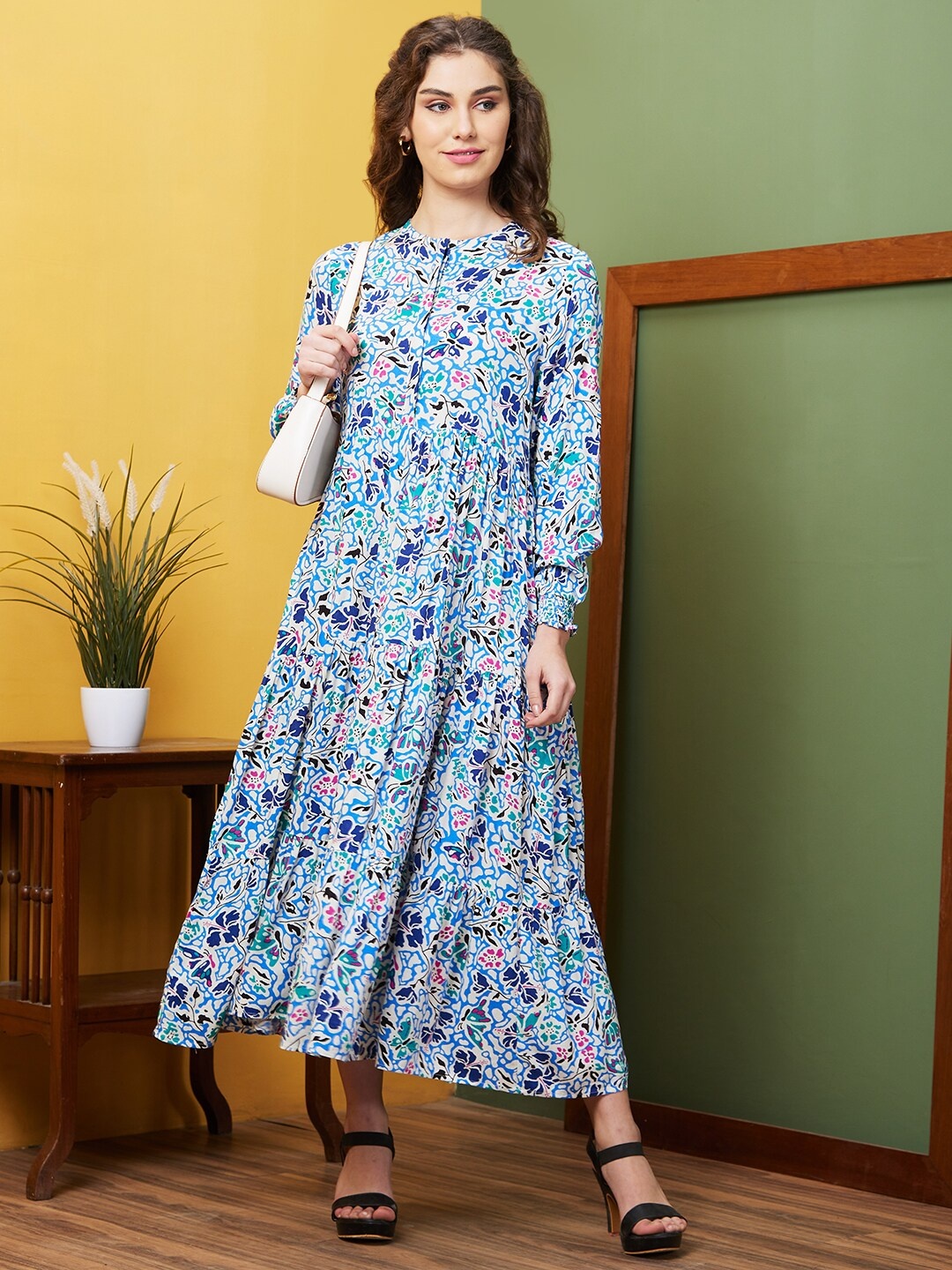 

Globus Floral Printed Long Sleeves Round Neck Maxi Casual Dress, Blue