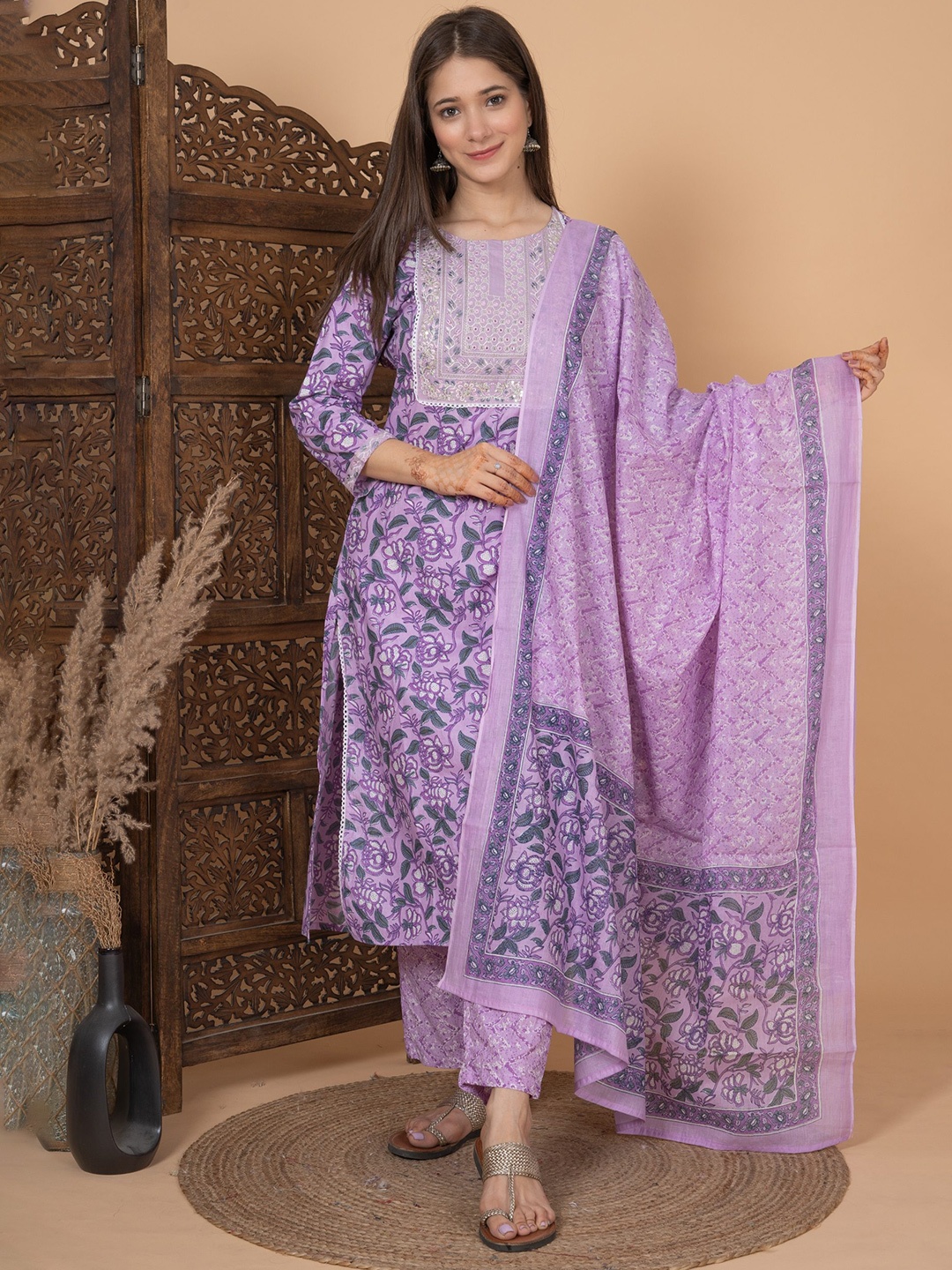

MEERA FAB Floral Printed Mirror Work Pure Cotton Straight Kurta & Palazzos With Dupatta, Purple