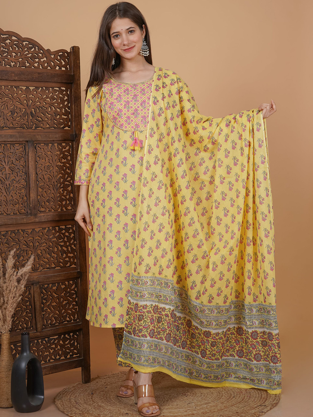 

MEERA FAB Floral Printed Mirror Work Pure Cotton Straight Kurta & Palazzos With Dupatta, Yellow