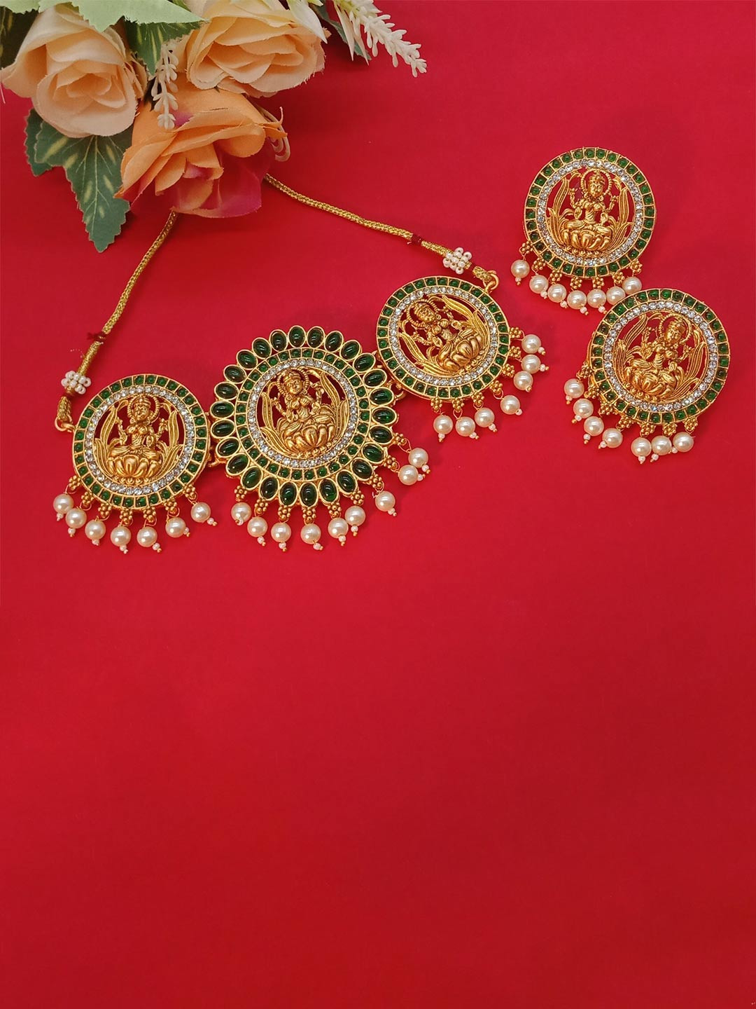 

AASHISH IMITATION Copper-Plated Goddess Lakshmi Kundan Stone Studded Jewellery Set