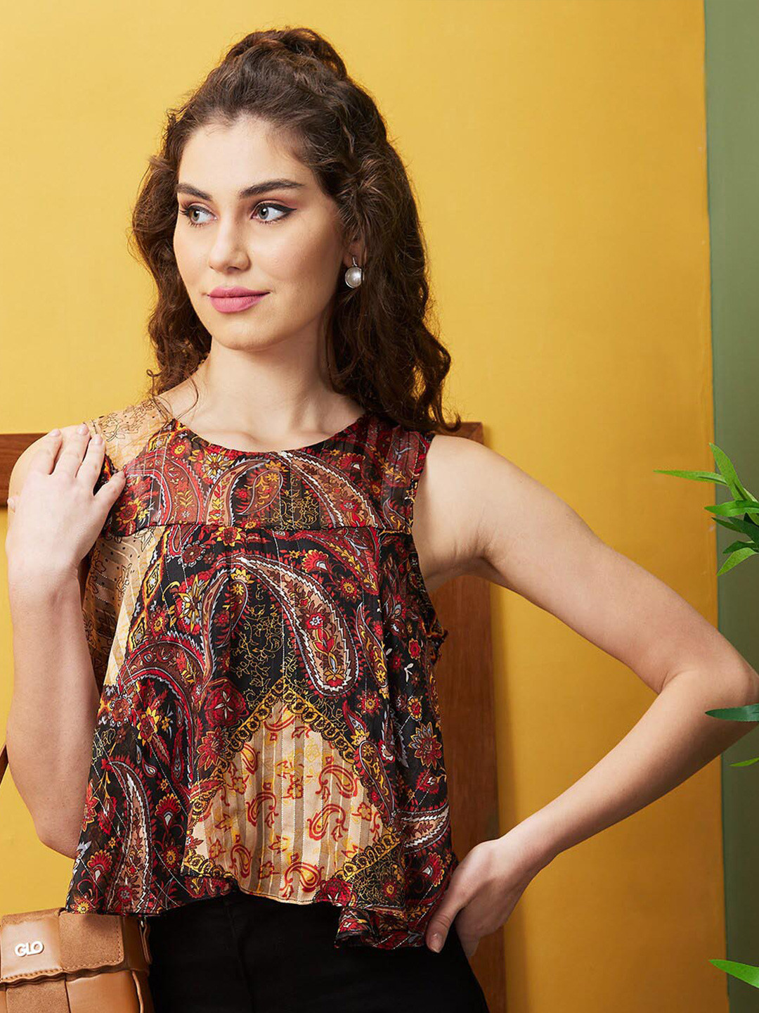 

Globus Black Print Georgette Top