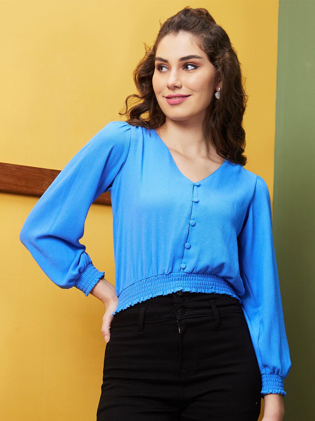 

Globus Blue V-Neck Bishop Sleeves Blouson Crop Top