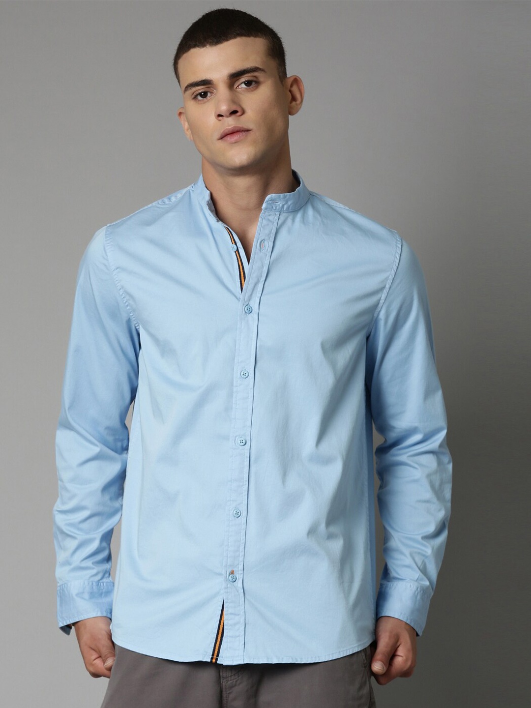 

Breakbounce Men Blue Comfort Casual Shirt